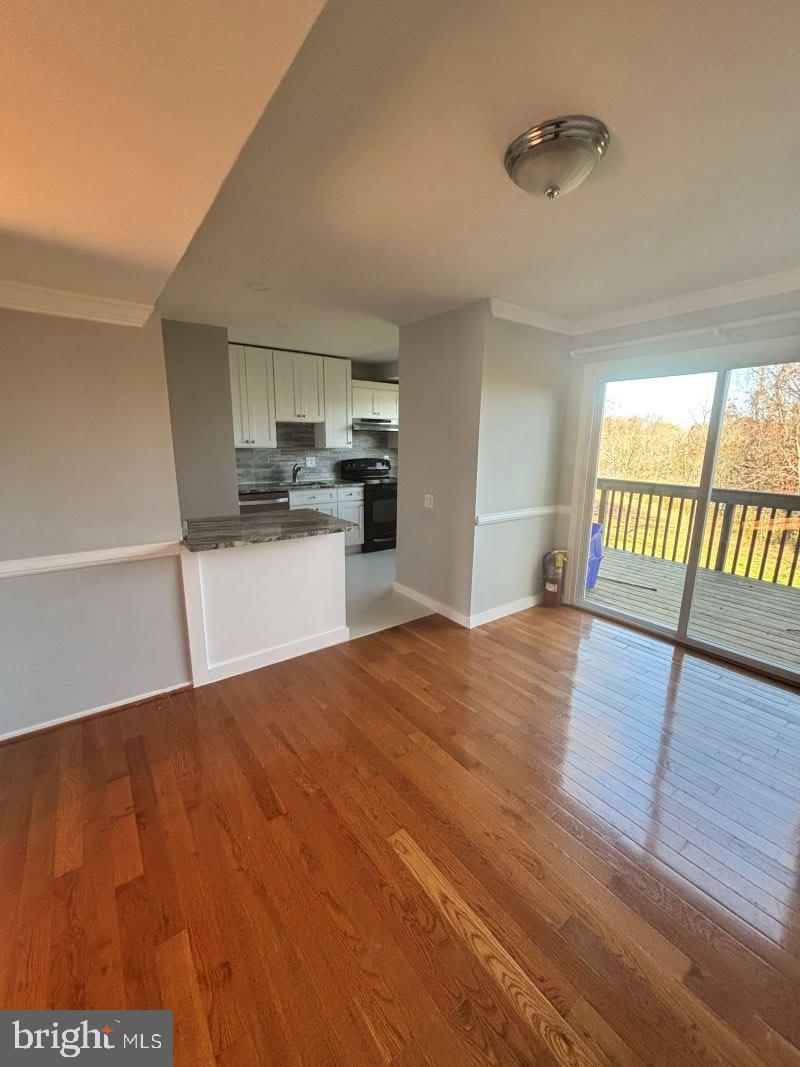 MARYLAND PLACE - Residential Lease