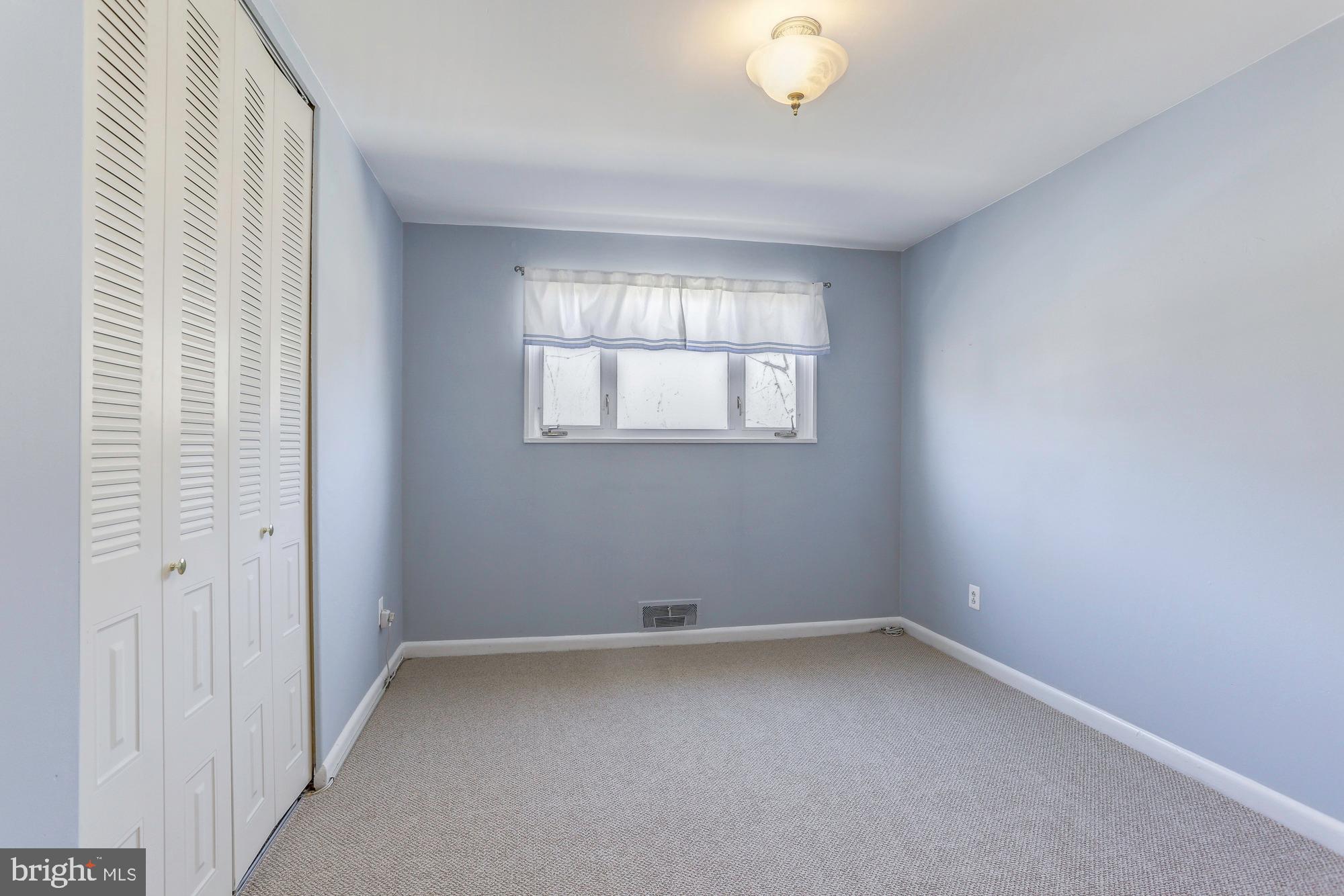 PARKSIDE CONDOMINIUMS - Residential Lease