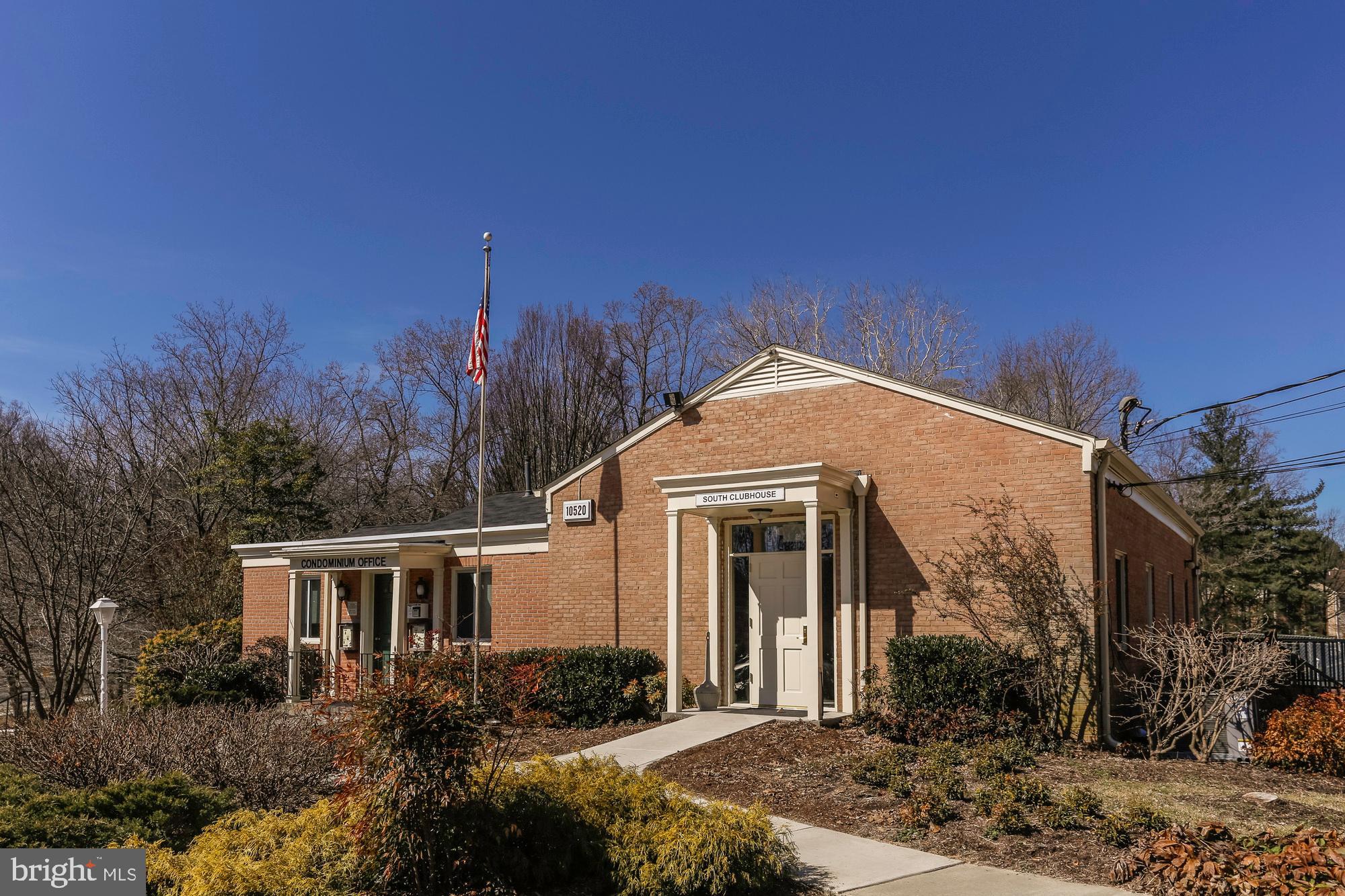 PARKSIDE CONDOMINIUMS - Residential Lease