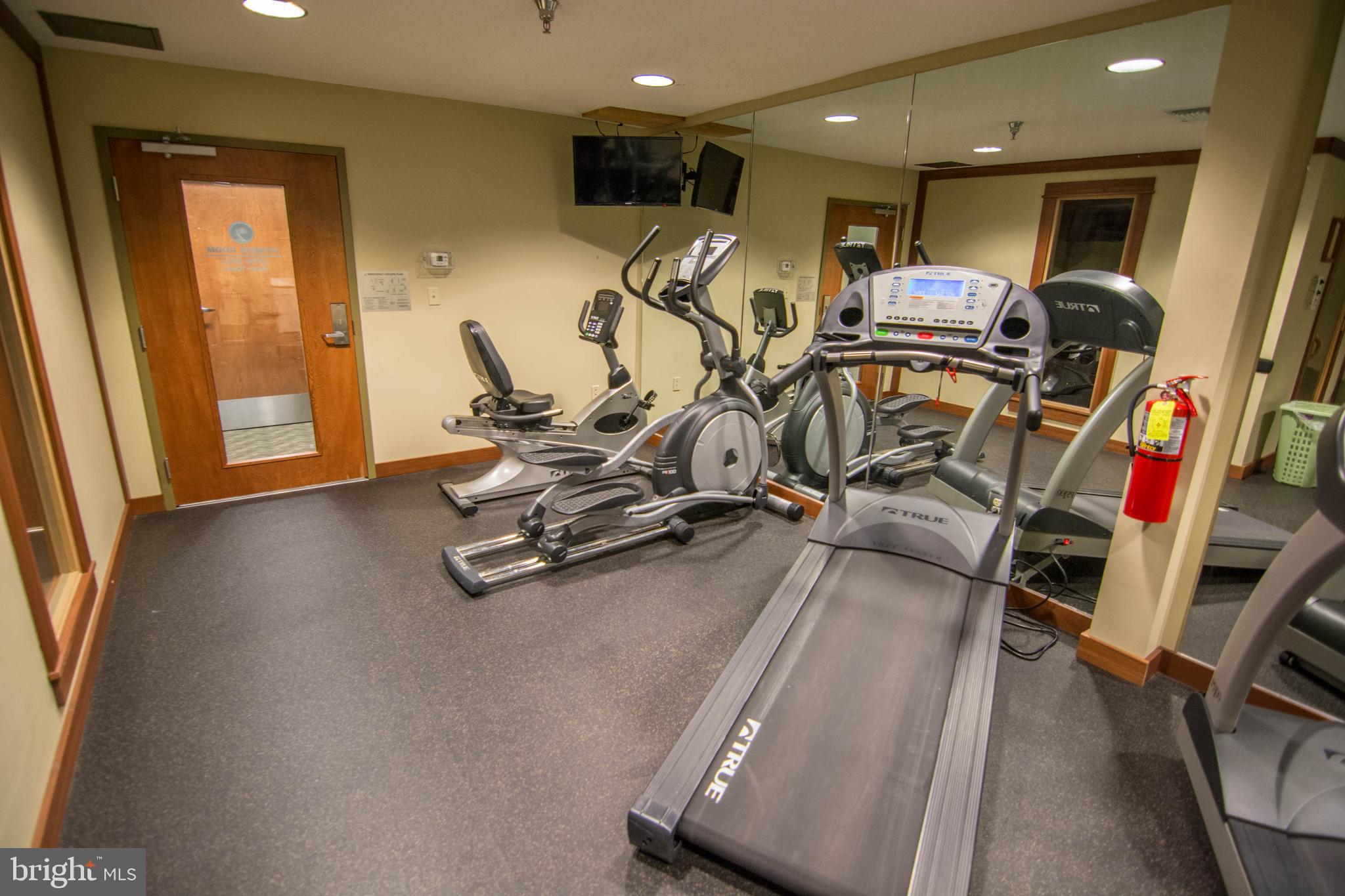 SILVER TREE SUITES - Residential