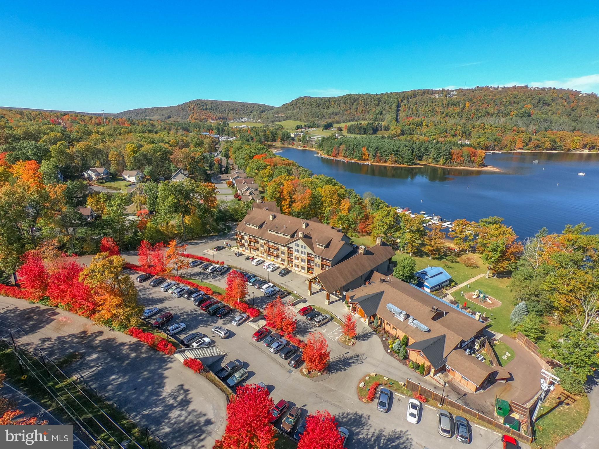 SILVER TREE SUITES - Residential