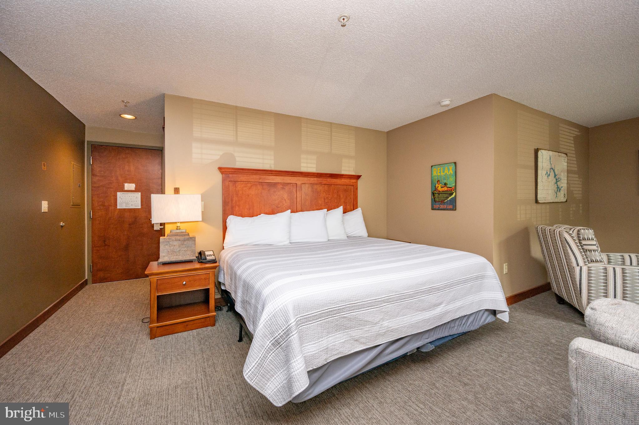 SILVER TREE SUITES - Residential