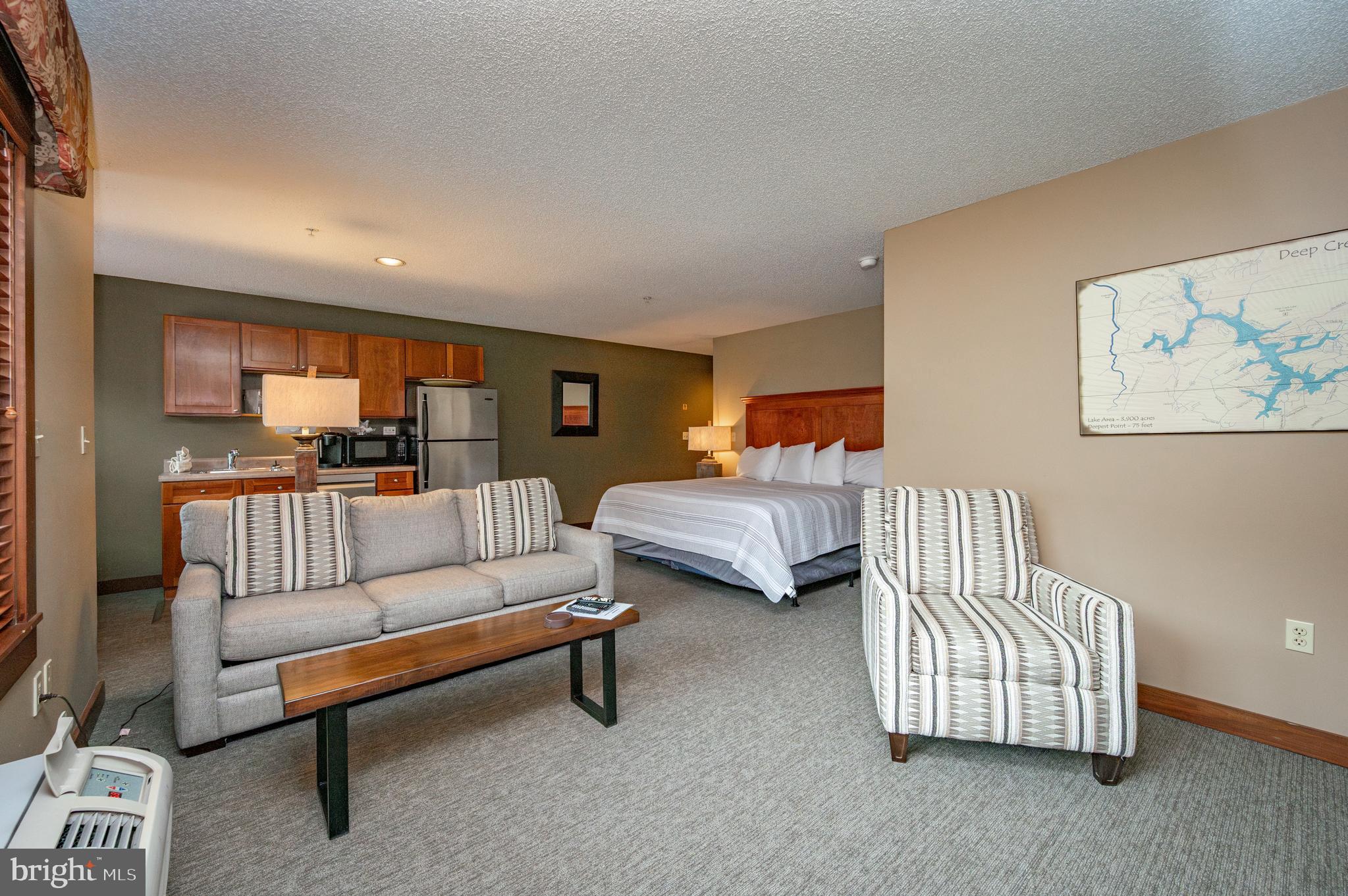 SILVER TREE SUITES - Residential