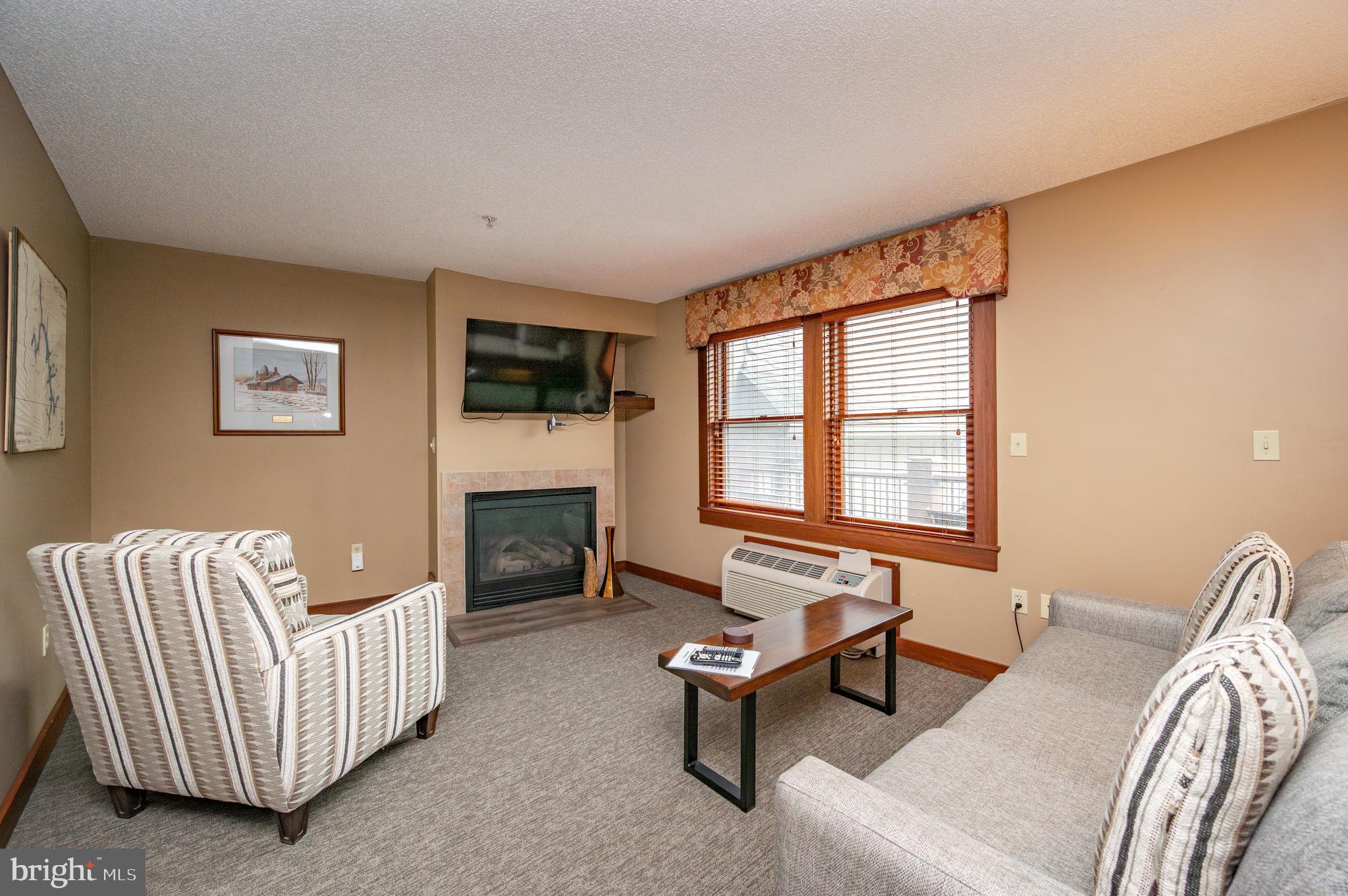 SILVER TREE SUITES - Residential