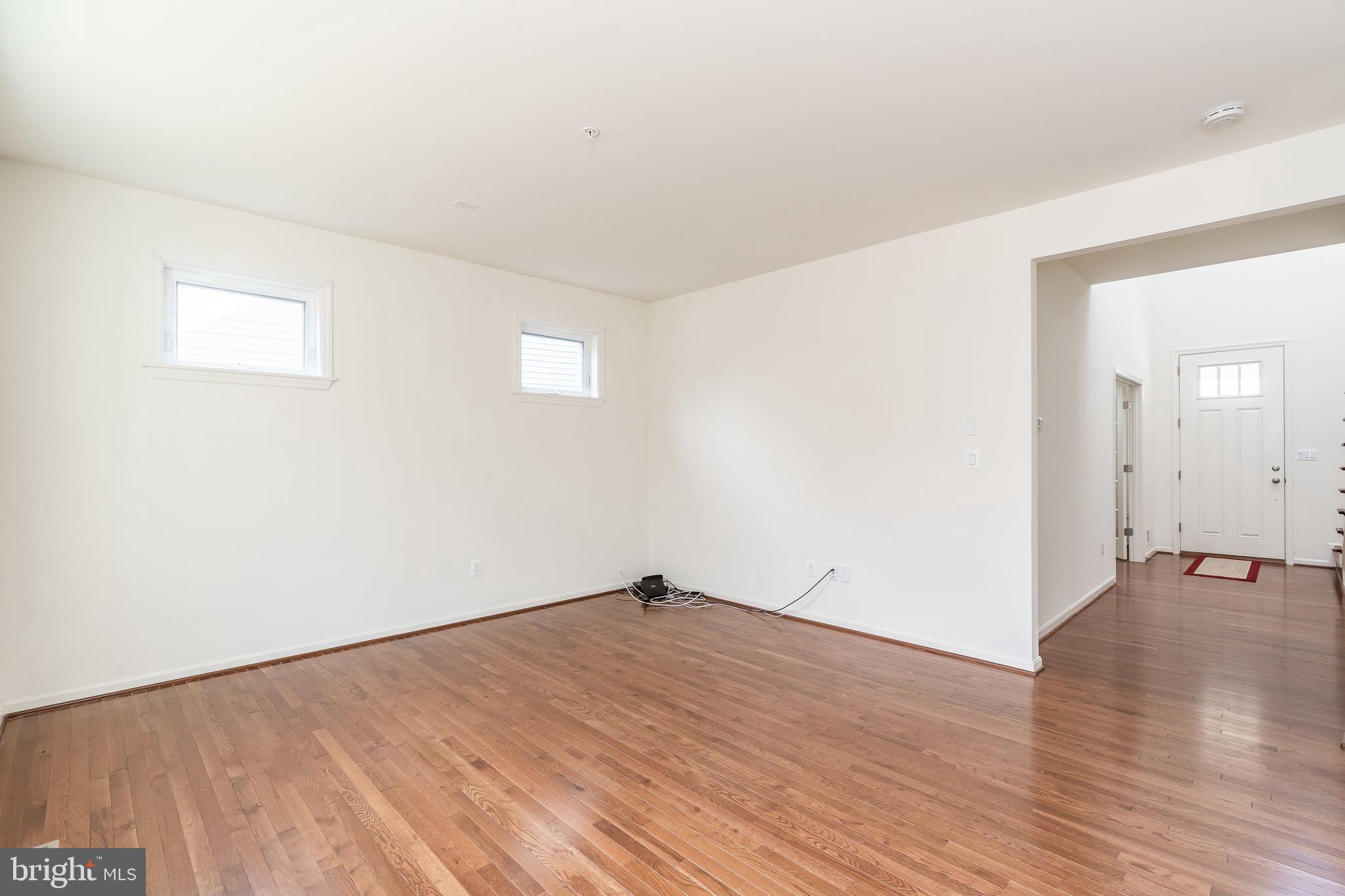 TANYARD COVE NORTH - Residential Lease