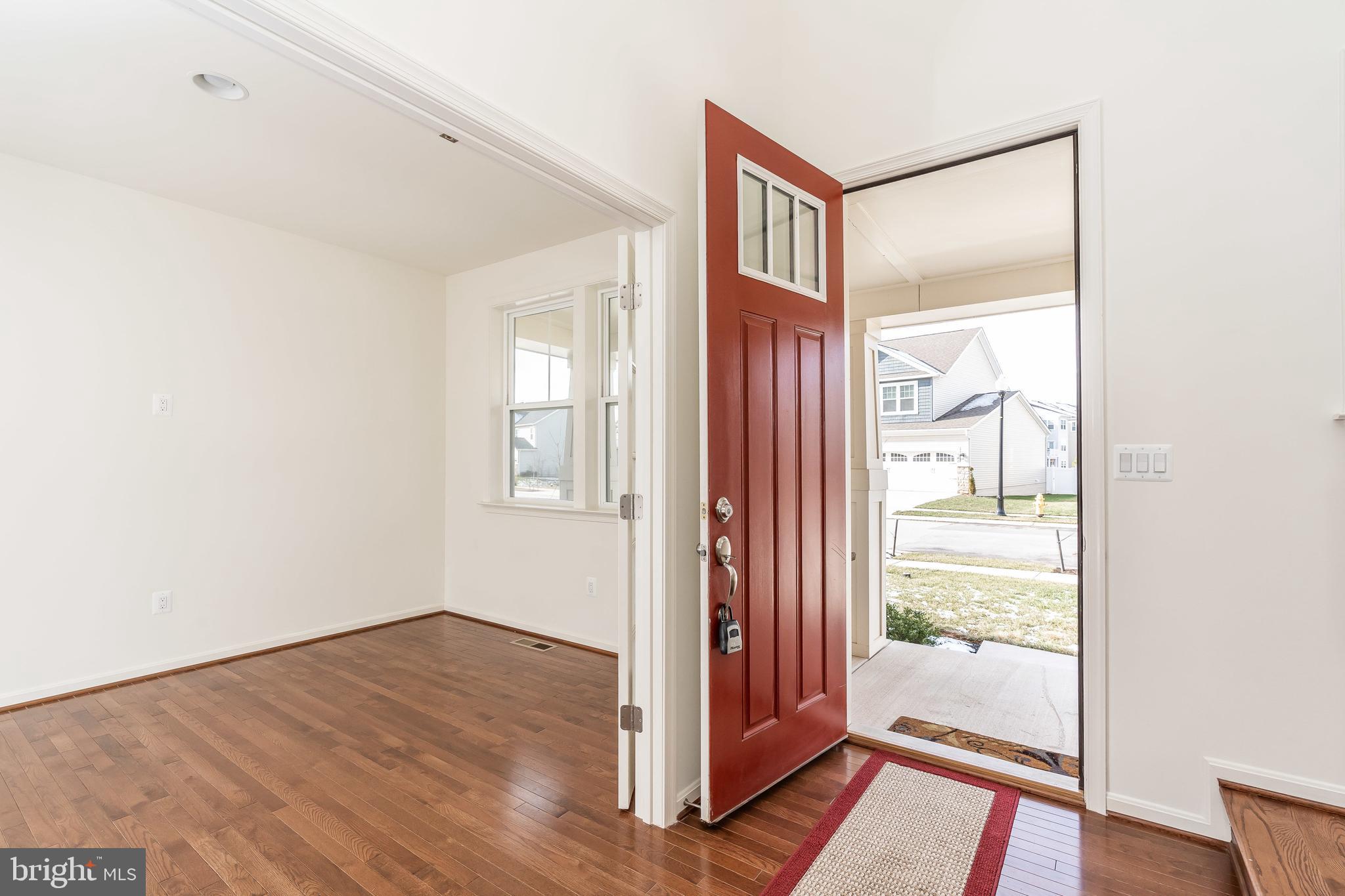 TANYARD COVE NORTH - Residential Lease