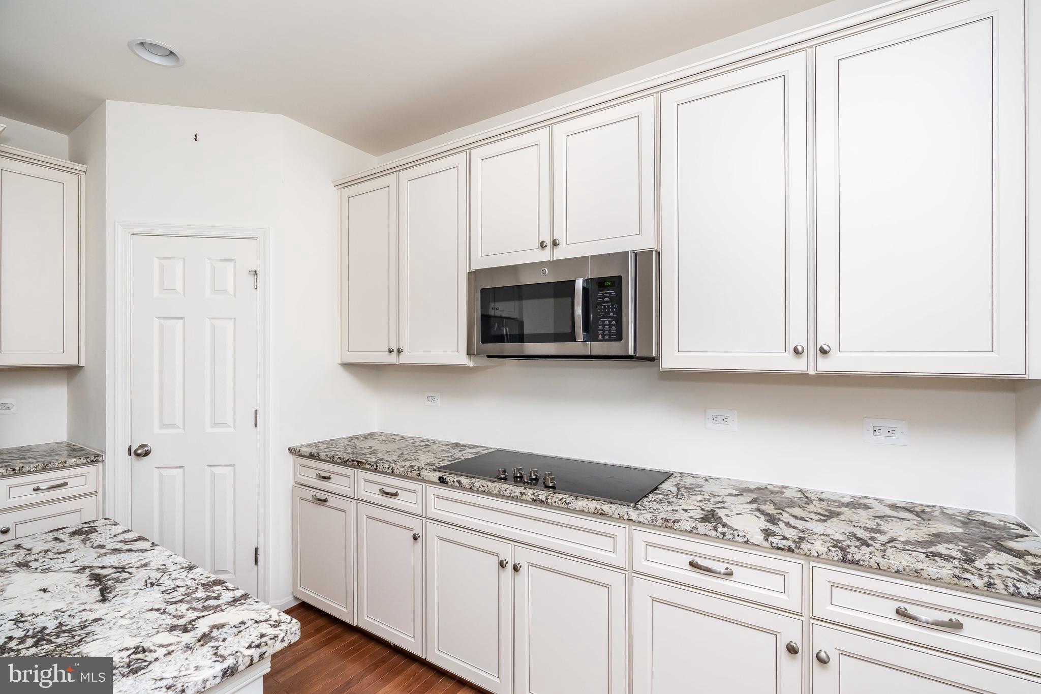 TANYARD COVE NORTH - Residential Lease