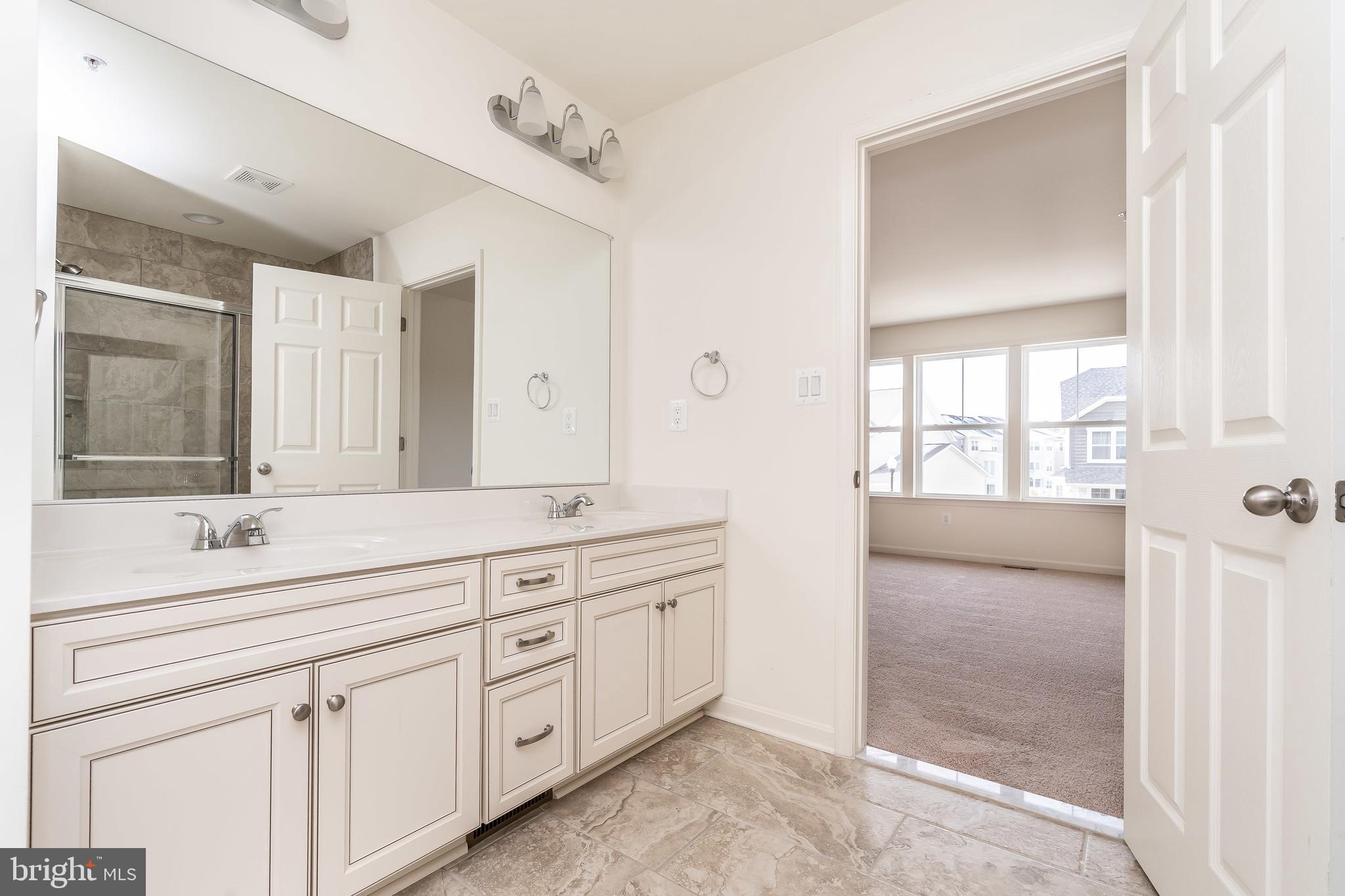 TANYARD COVE NORTH - Residential Lease