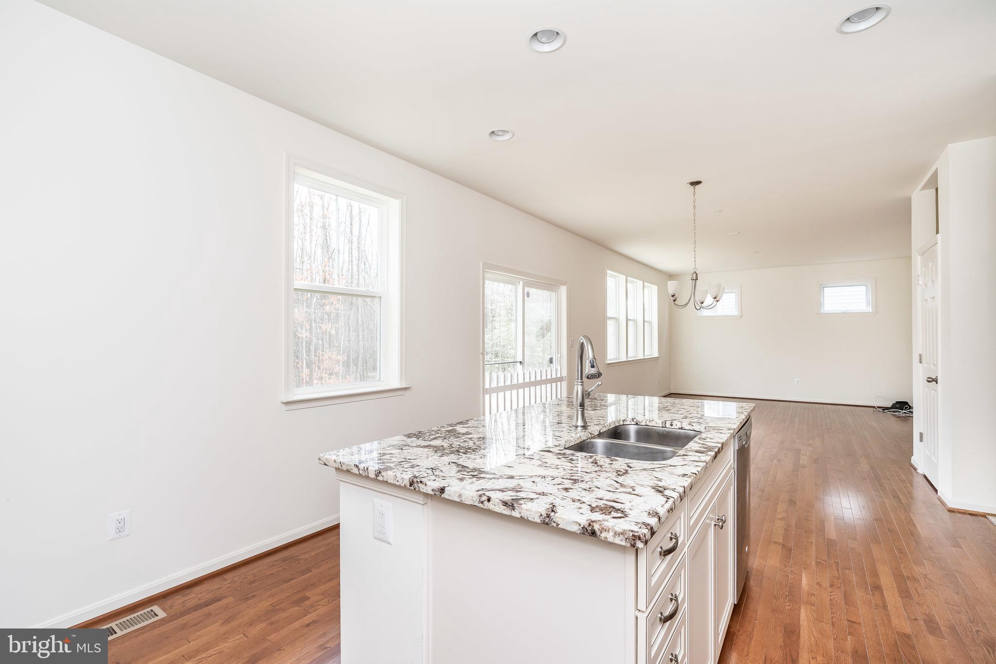 TANYARD COVE NORTH - Residential Lease