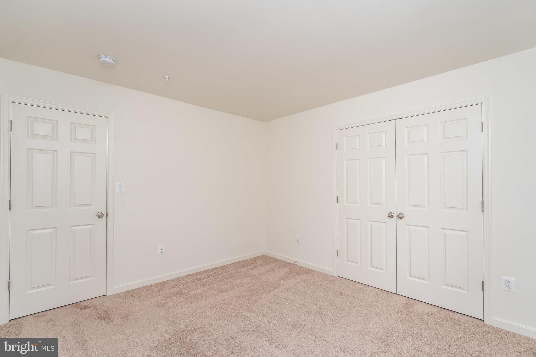 TANYARD COVE NORTH - Residential Lease