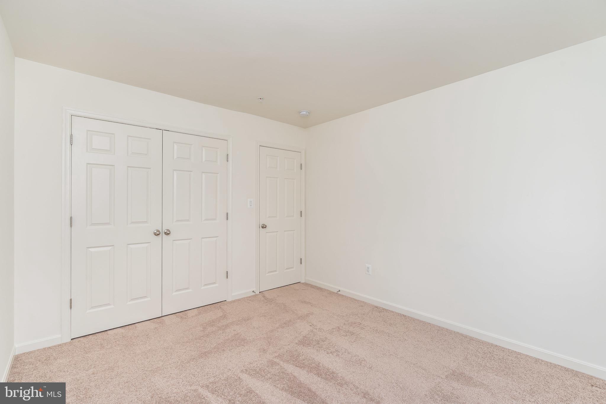 TANYARD COVE NORTH - Residential Lease