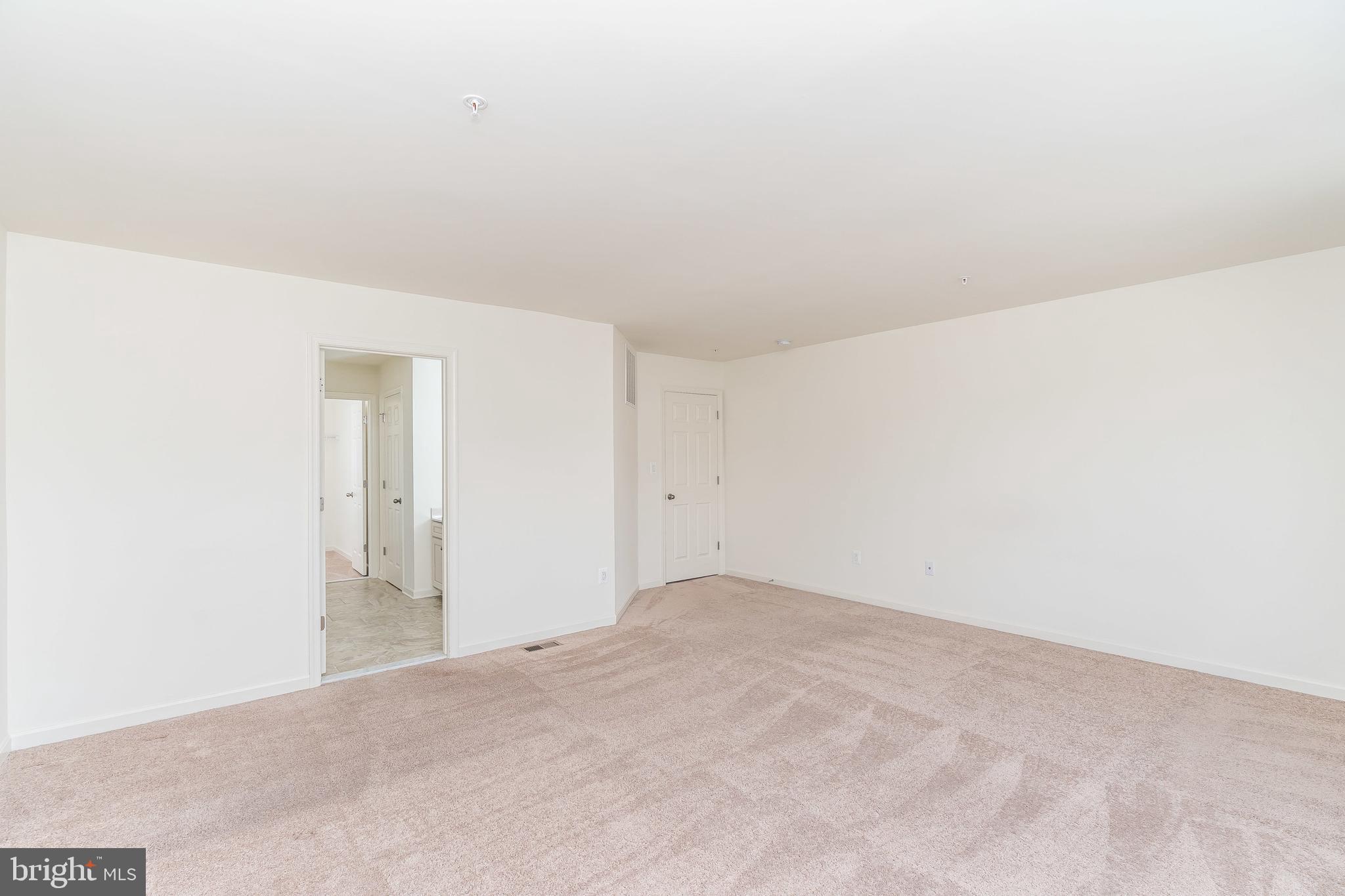 TANYARD COVE NORTH - Residential Lease