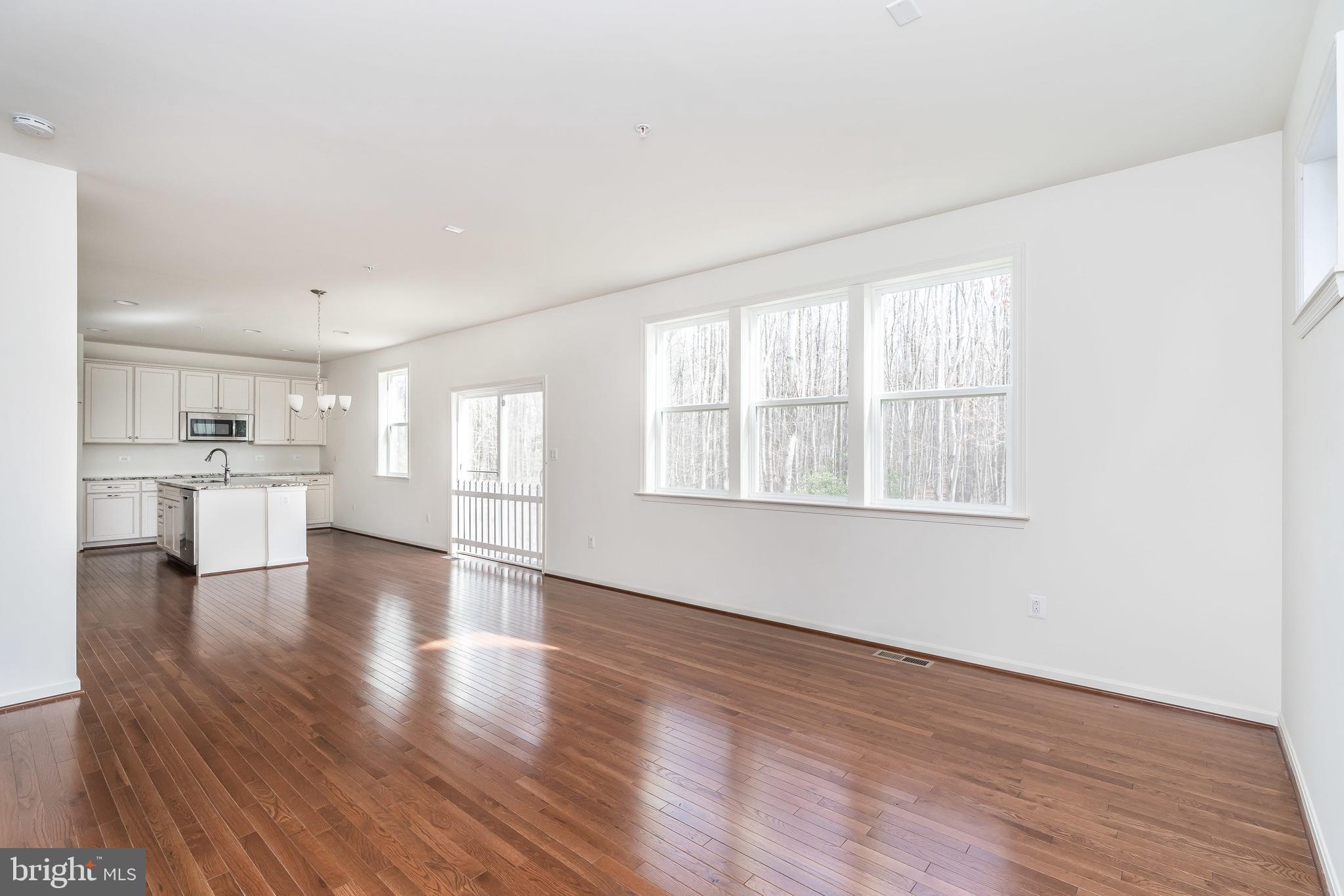 TANYARD COVE NORTH - Residential Lease