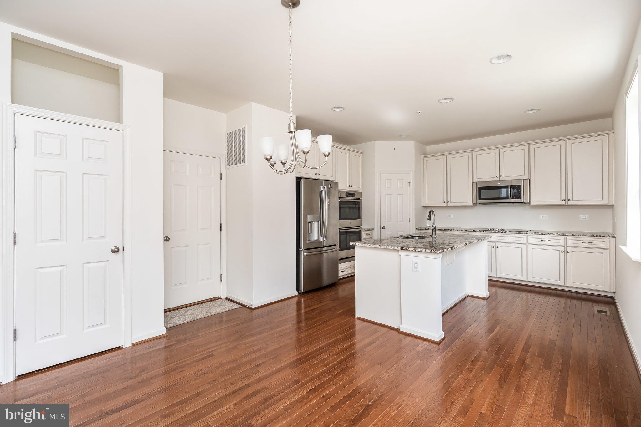 TANYARD COVE NORTH - Residential Lease