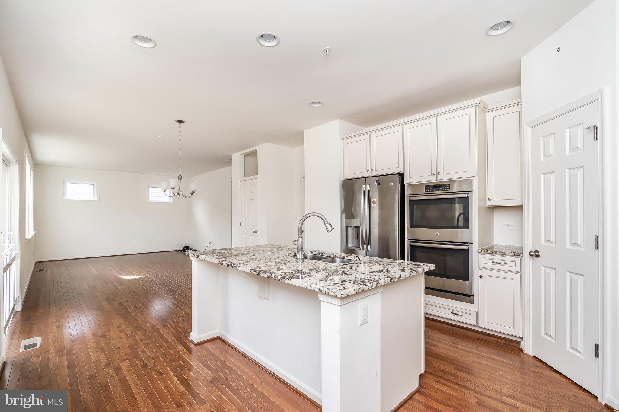 TANYARD COVE NORTH - Residential Lease