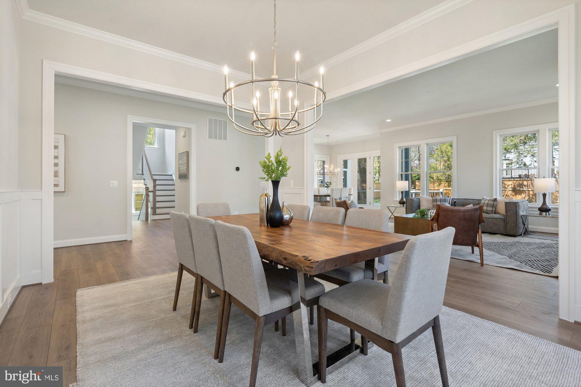 VIENNA WOODS - Residential