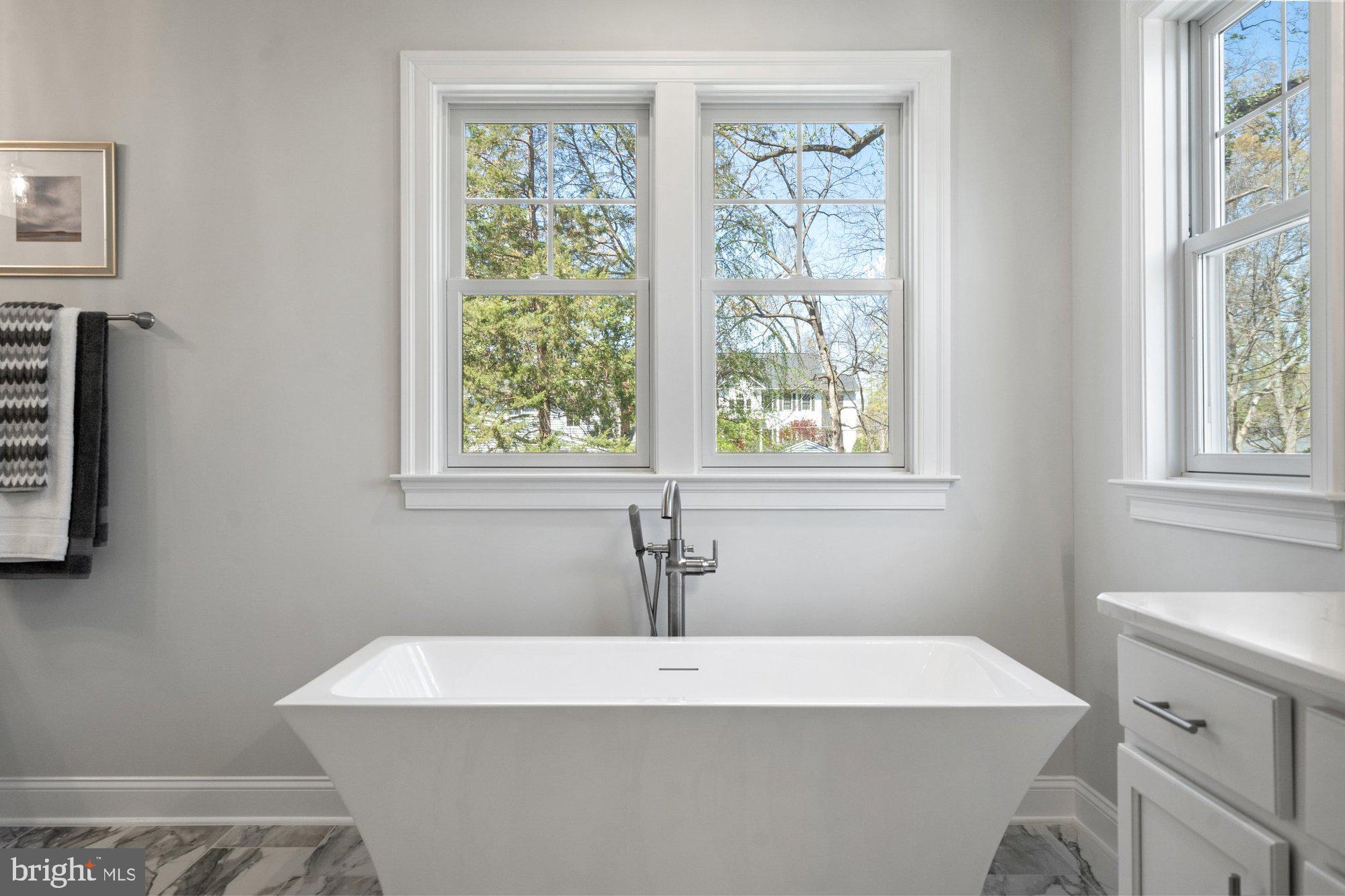 VIENNA WOODS - Residential