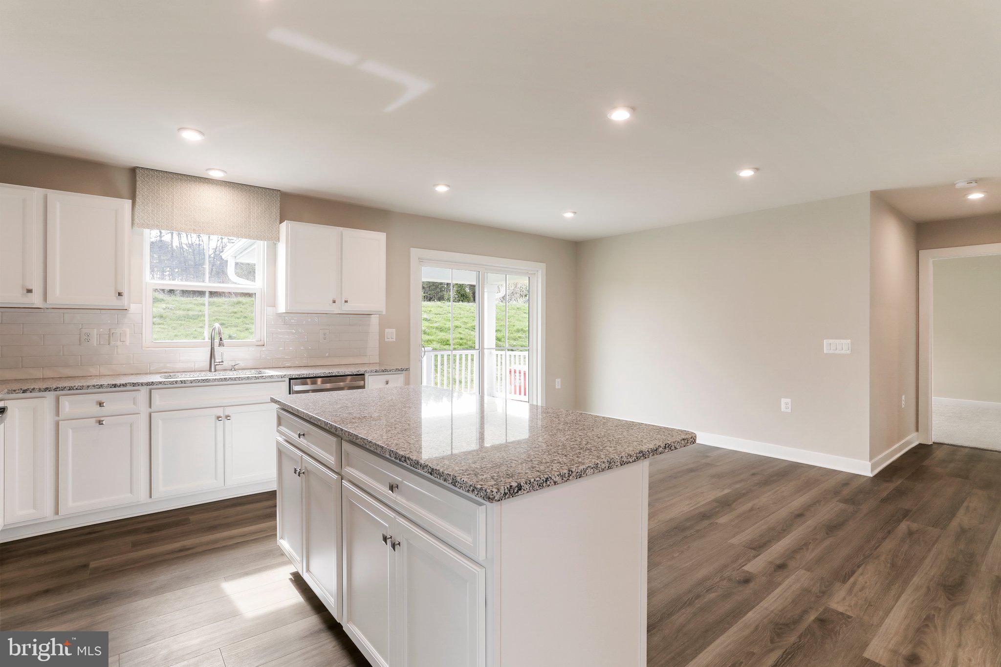 SOUTH BROOK - Residential