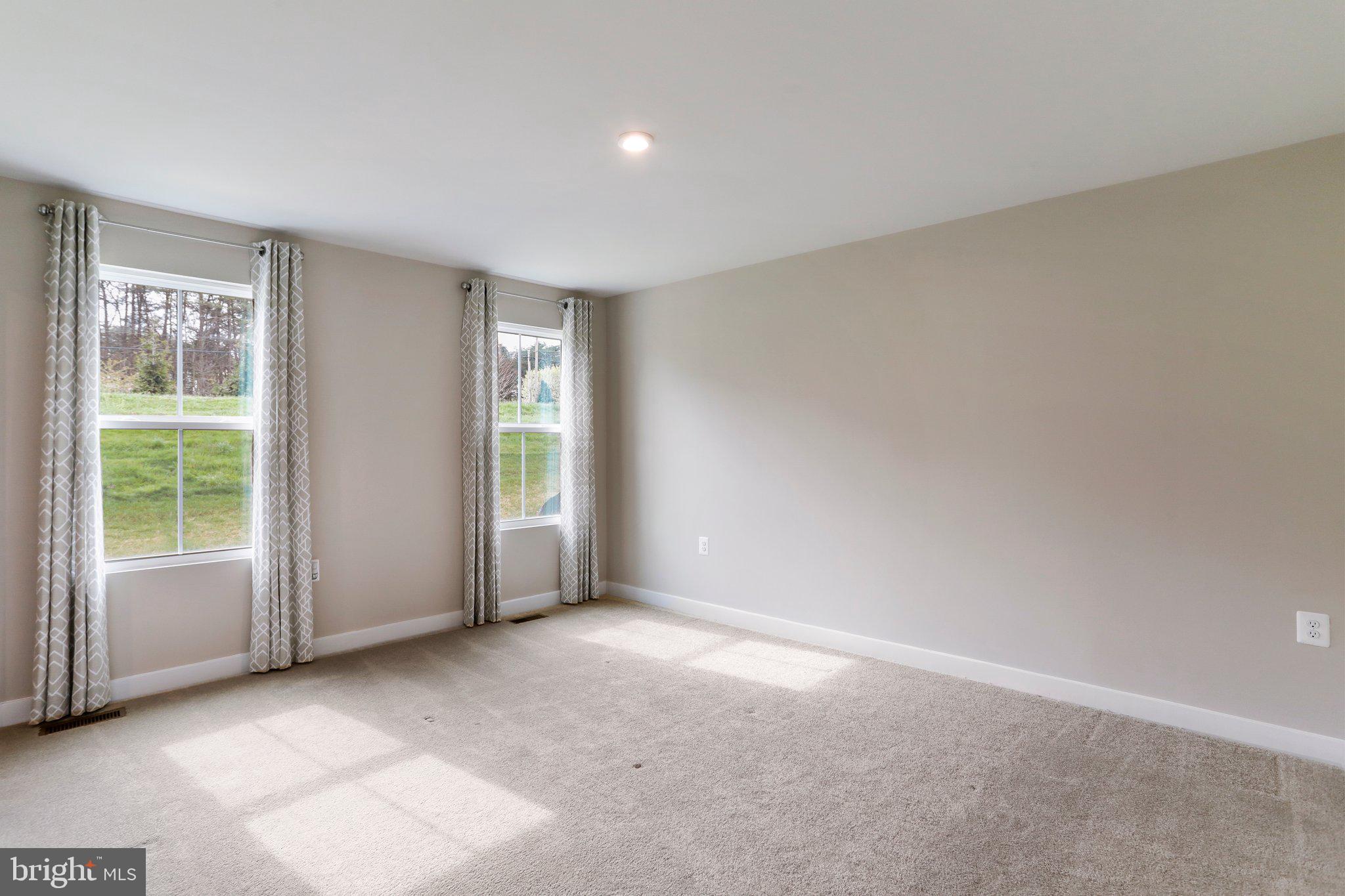 SOUTH BROOK - Residential