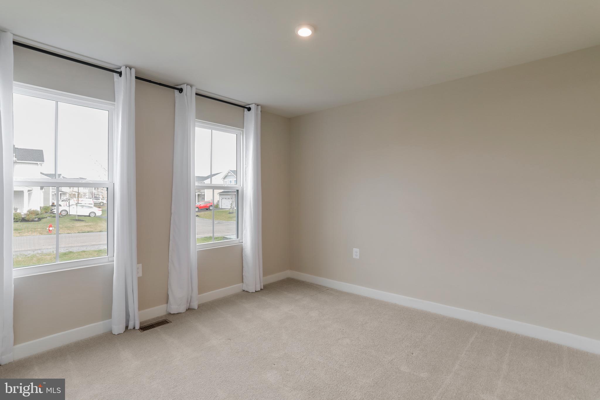 SOUTH BROOK - Residential