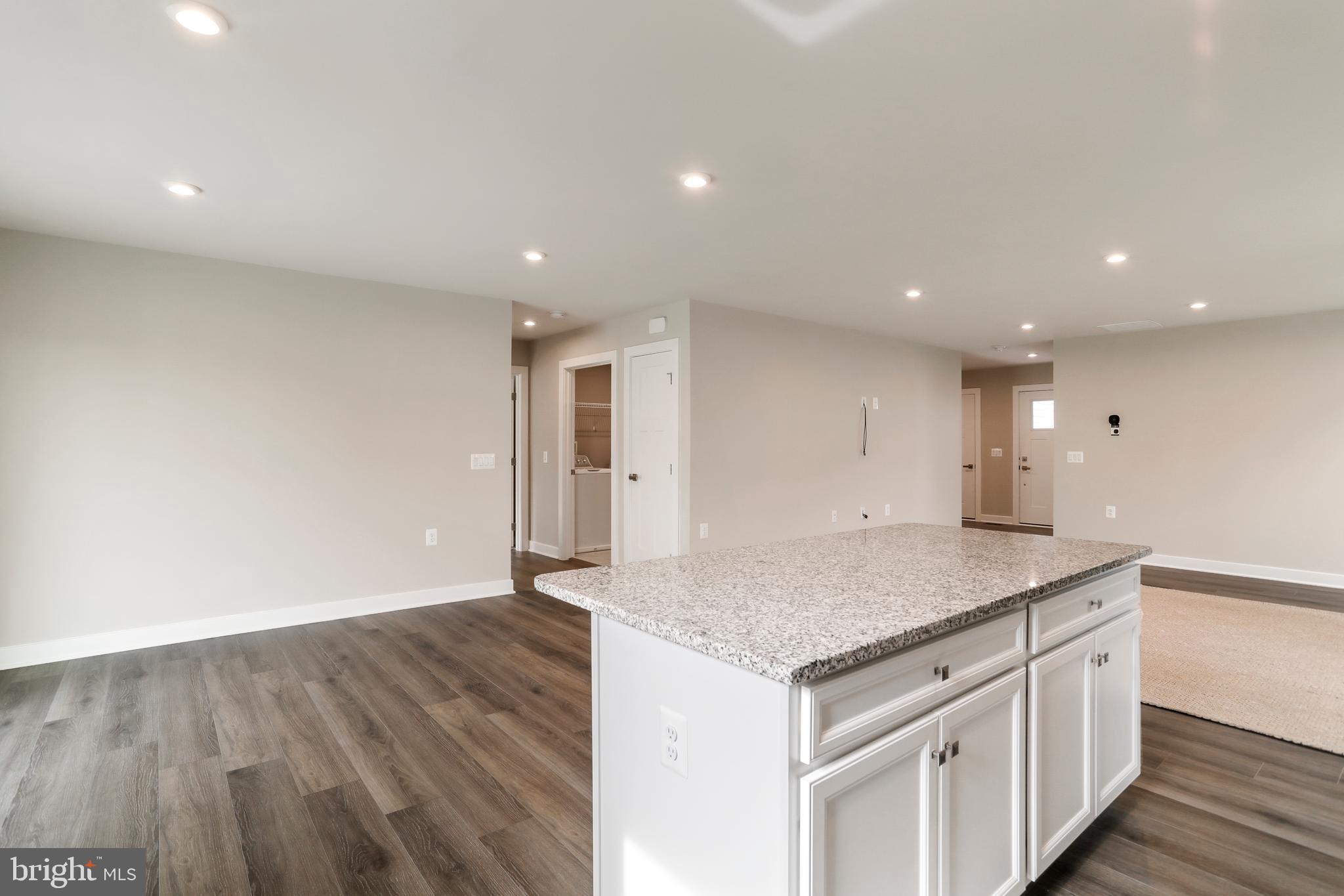 SOUTH BROOK - Residential