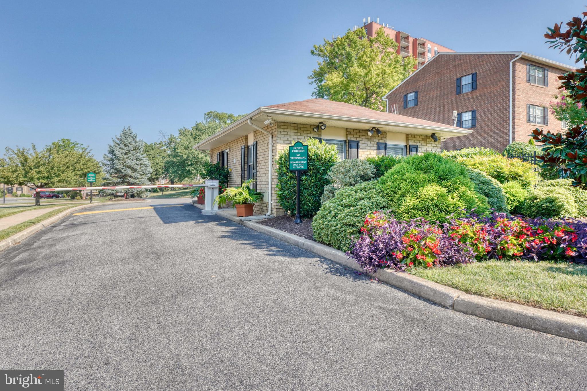 DULANEY VALLEY GARDENS - Residential