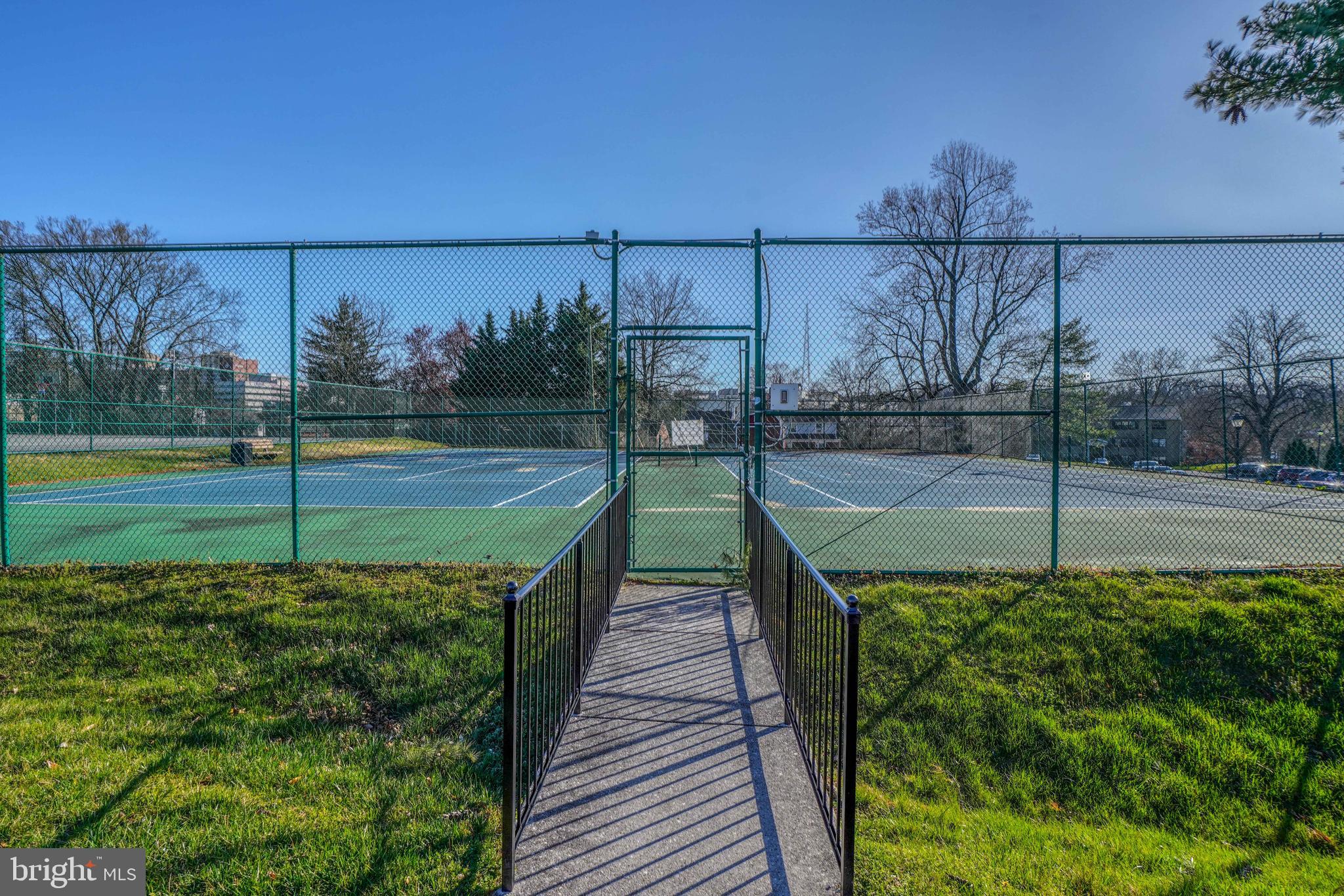 DULANEY VALLEY GARDENS - Residential