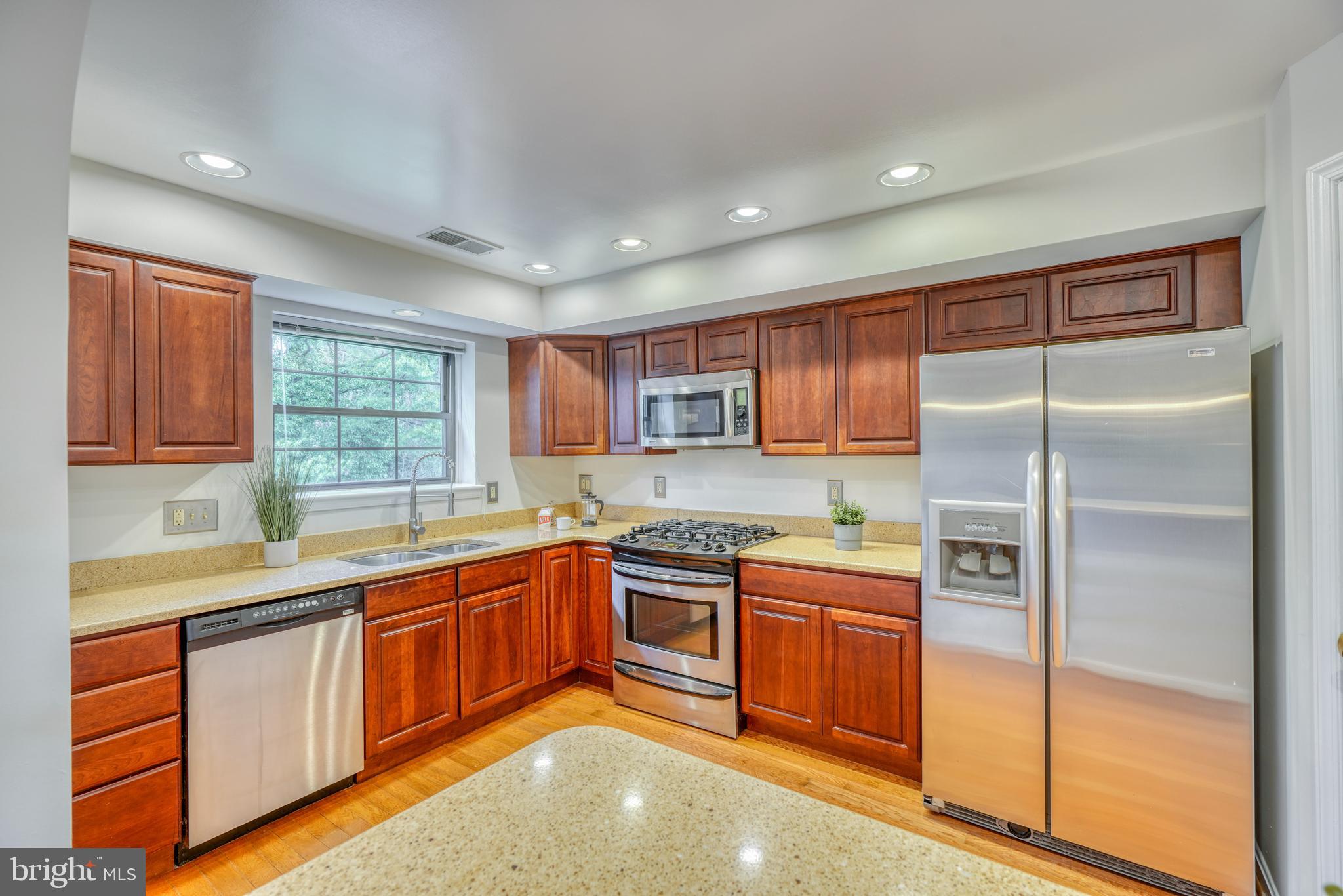 DULANEY VALLEY GARDENS - Residential