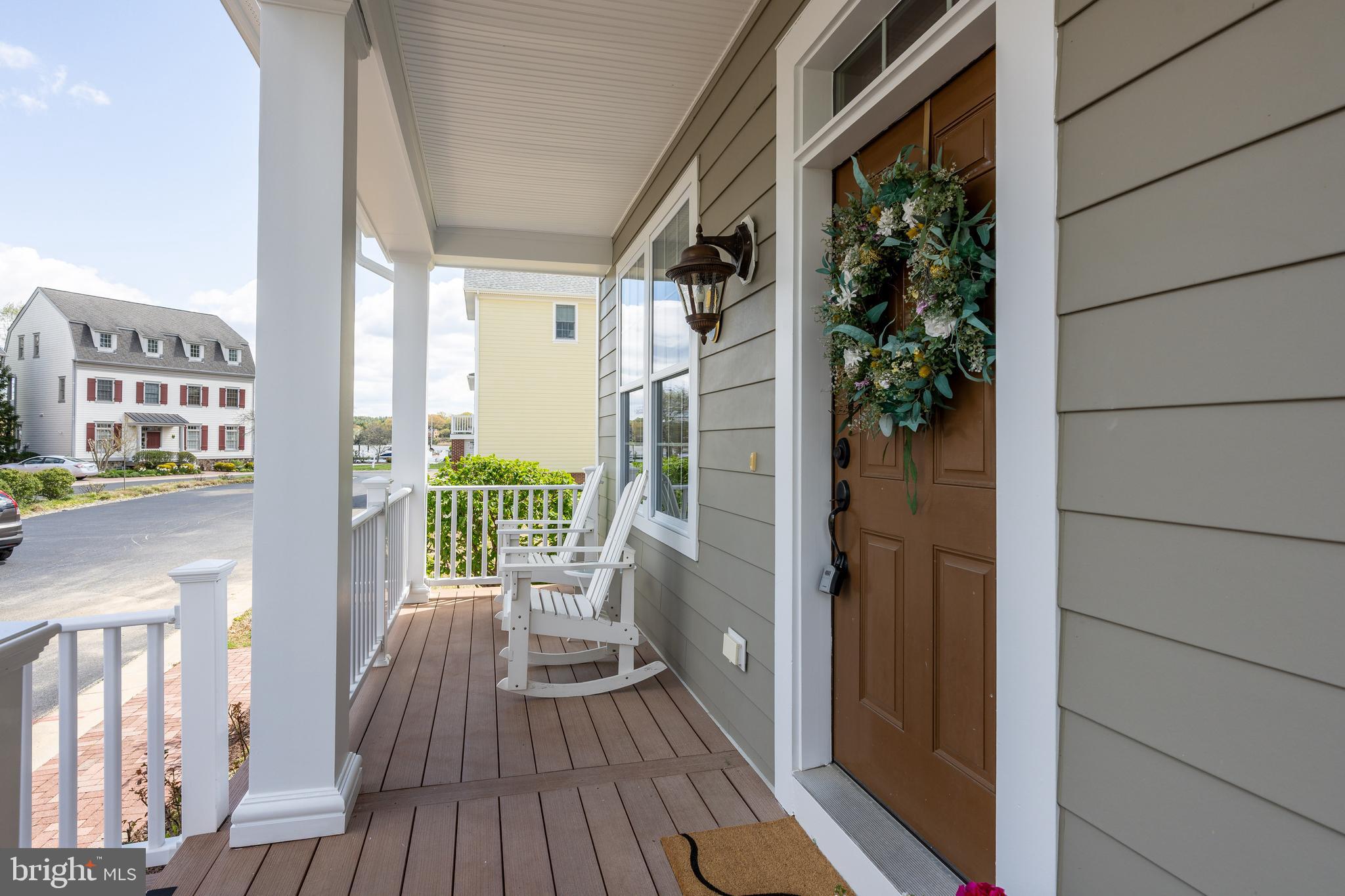 100 LITTLE HARBOR WAY
