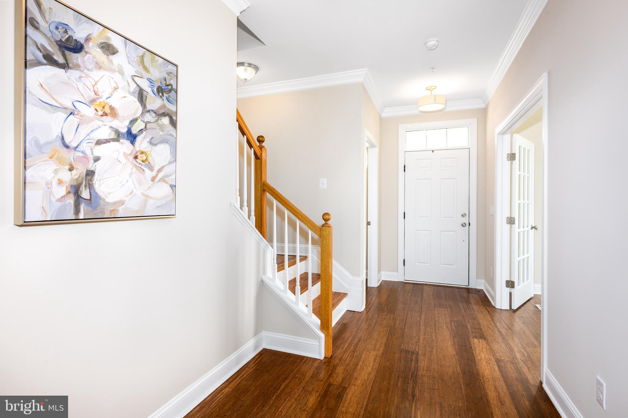 100 LITTLE HARBOR WAY