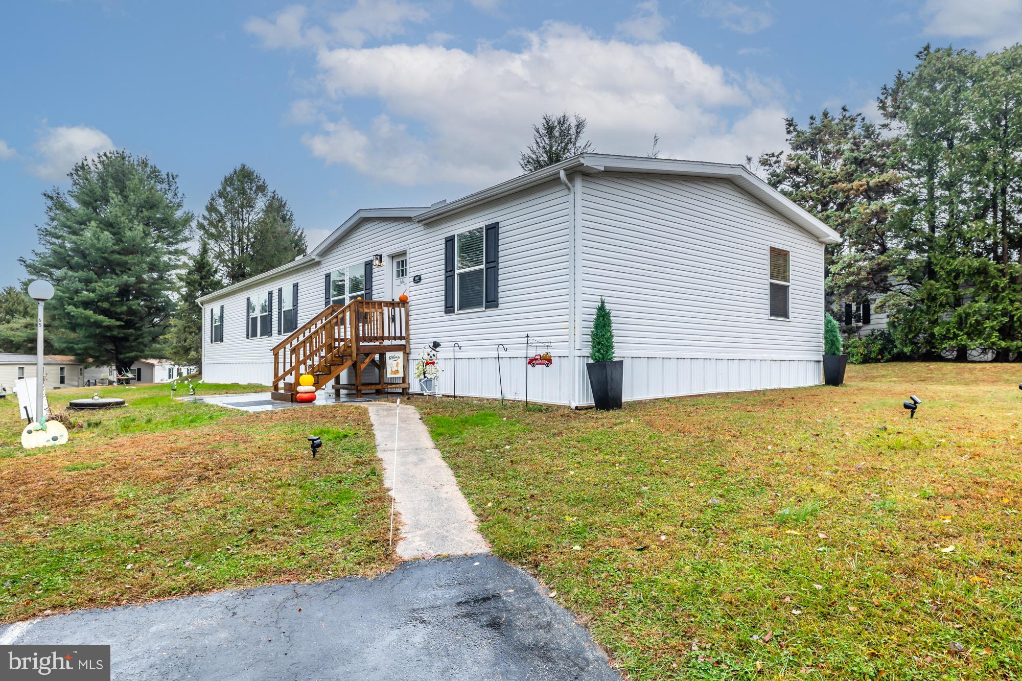 APPLEVILLE WEST - Residential