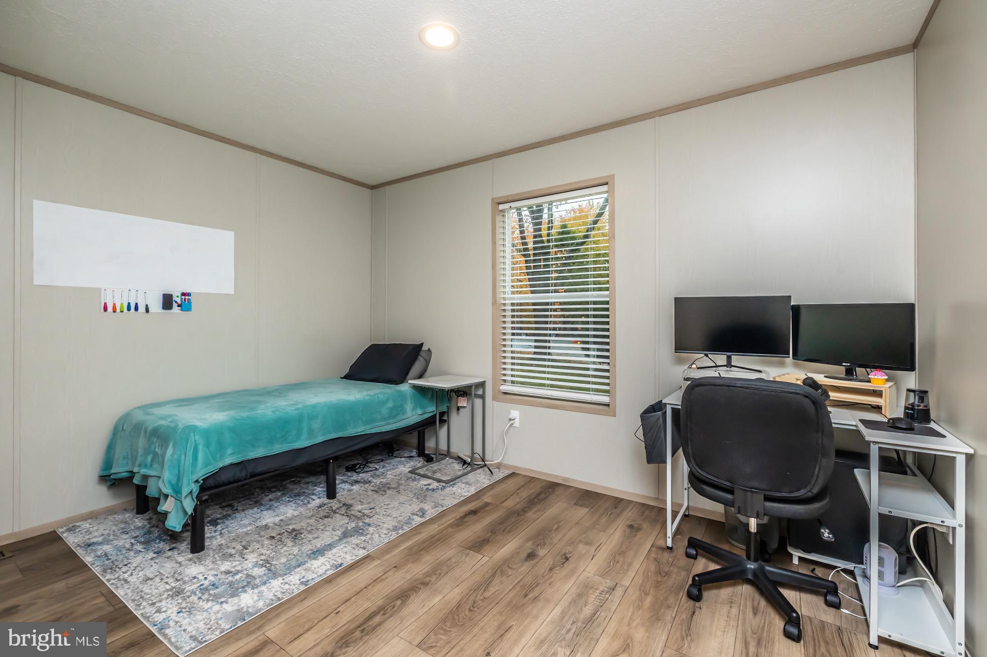 APPLEVILLE WEST - Residential