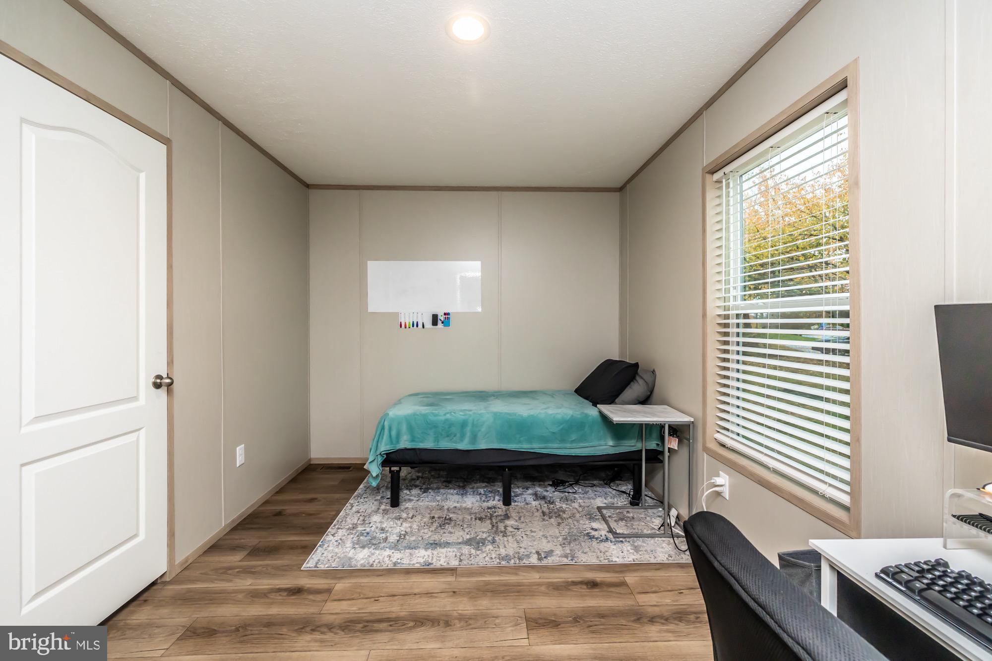 APPLEVILLE WEST - Residential