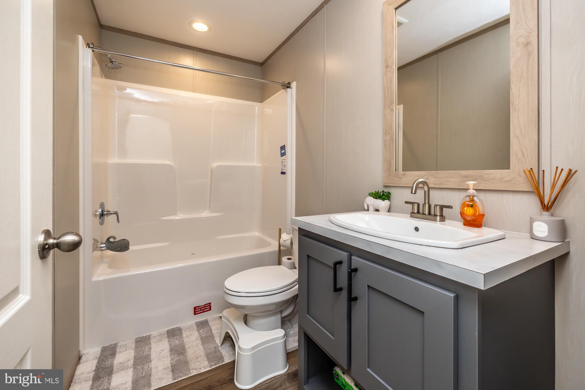 APPLEVILLE WEST - Residential