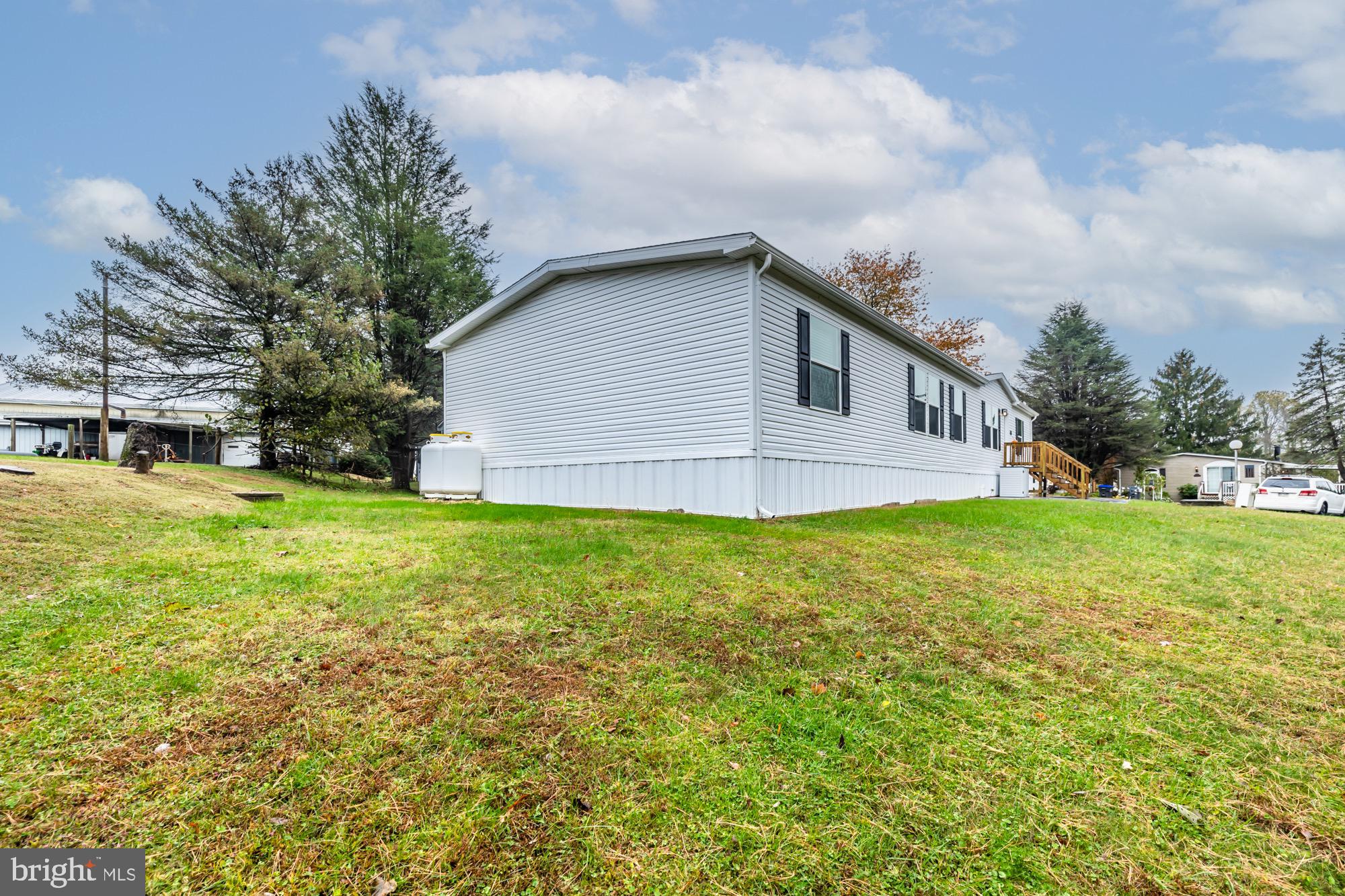 APPLEVILLE WEST - Residential