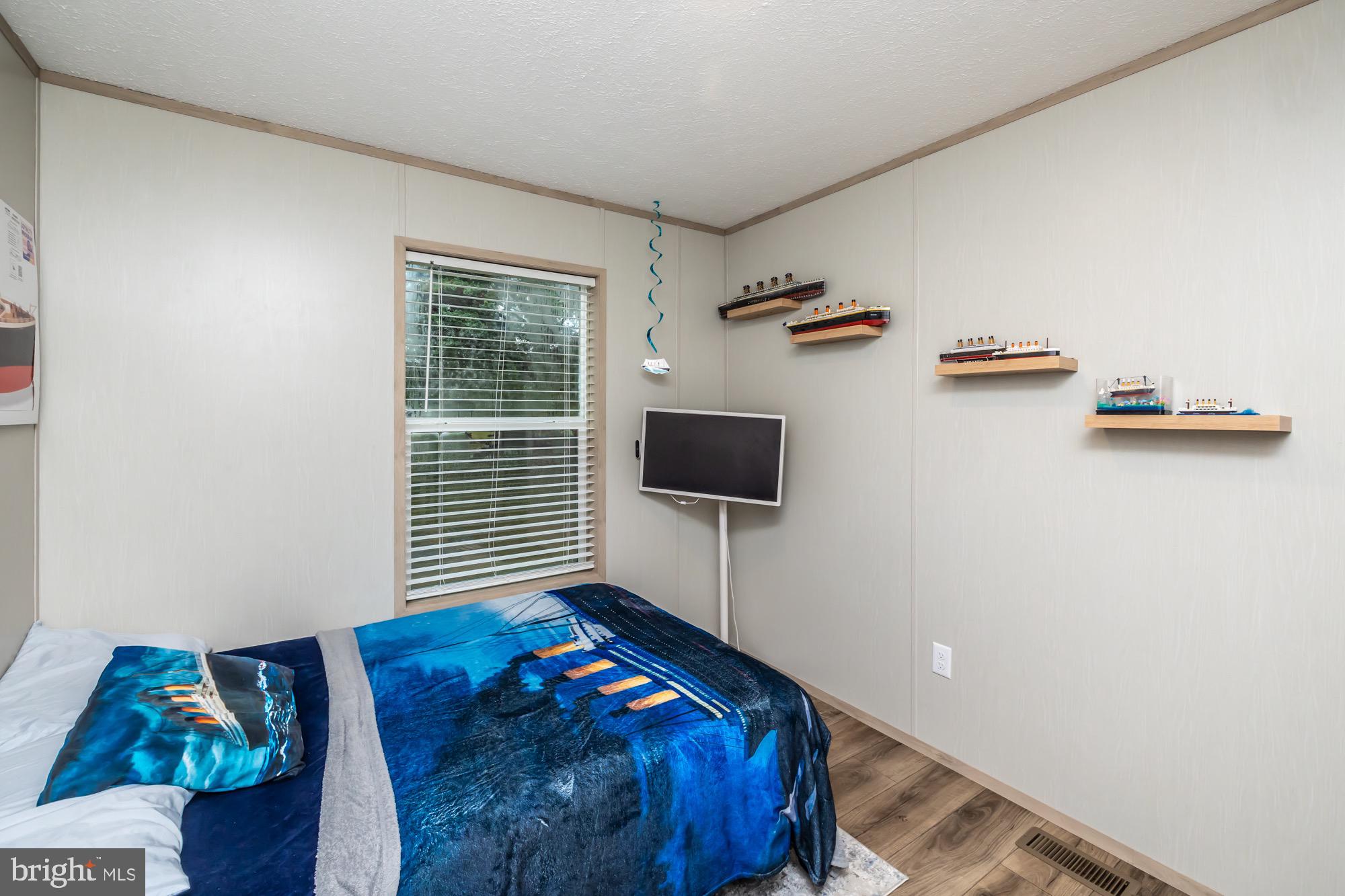 APPLEVILLE WEST - Residential