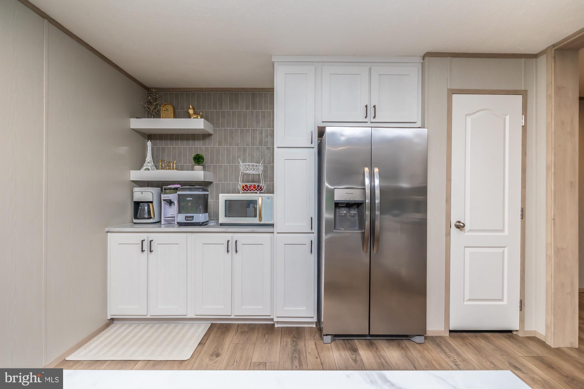 APPLEVILLE WEST - Residential