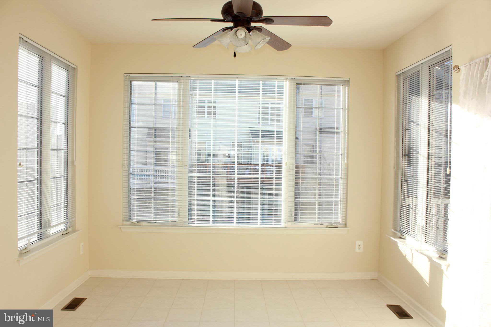 LOUDOUN VALLEY ESTATES - Residential Lease