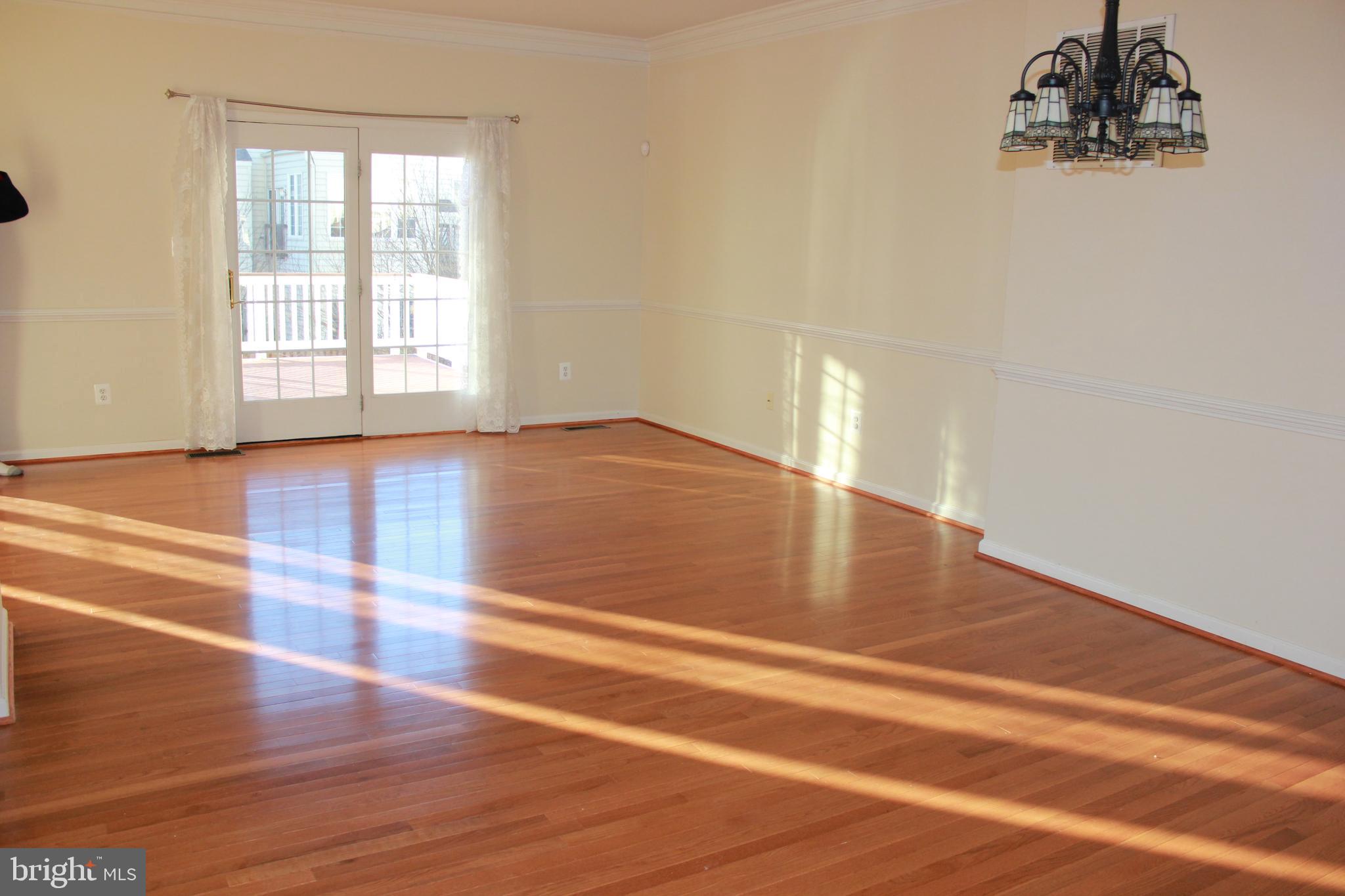 LOUDOUN VALLEY ESTATES - Residential Lease