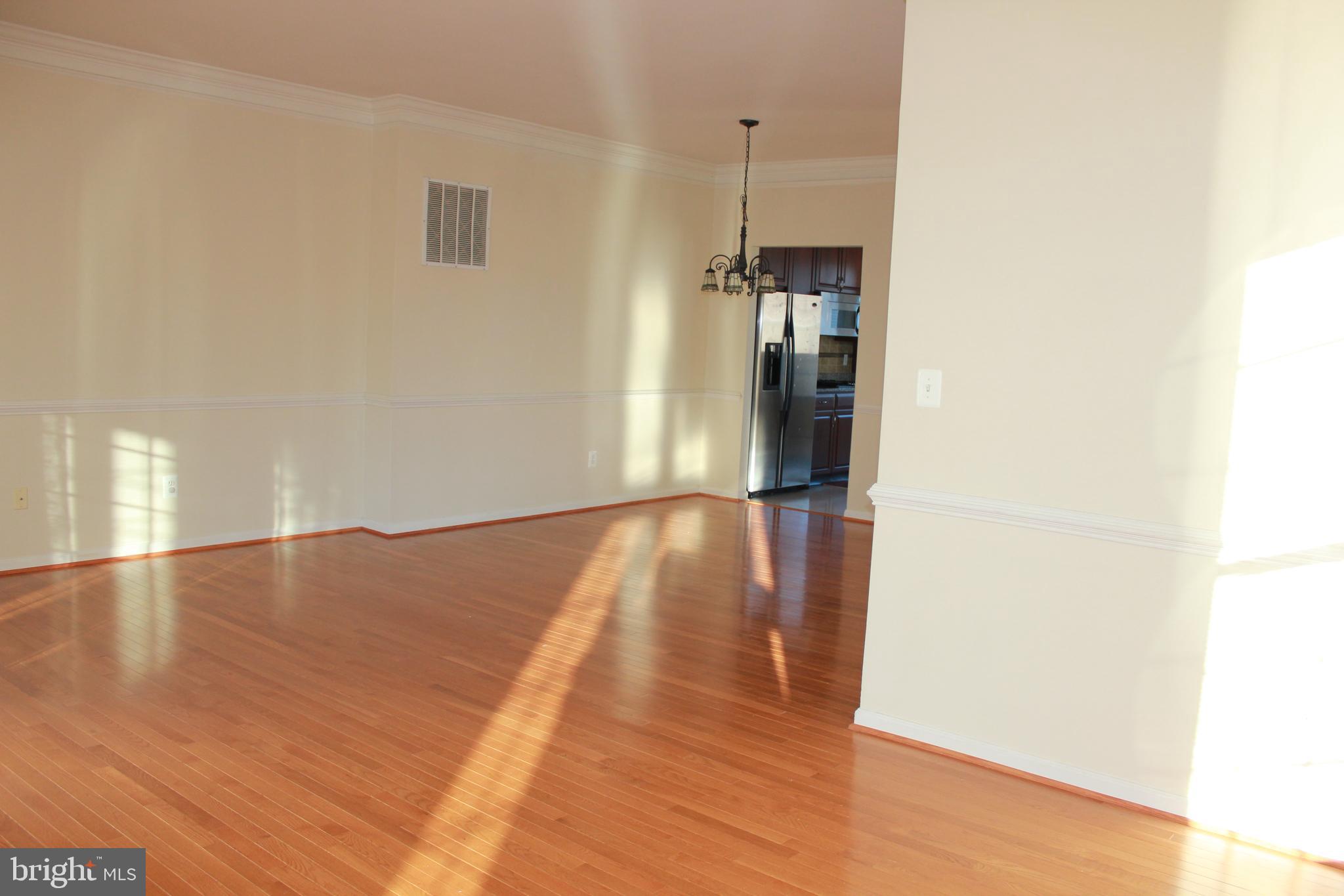 LOUDOUN VALLEY ESTATES - Residential Lease