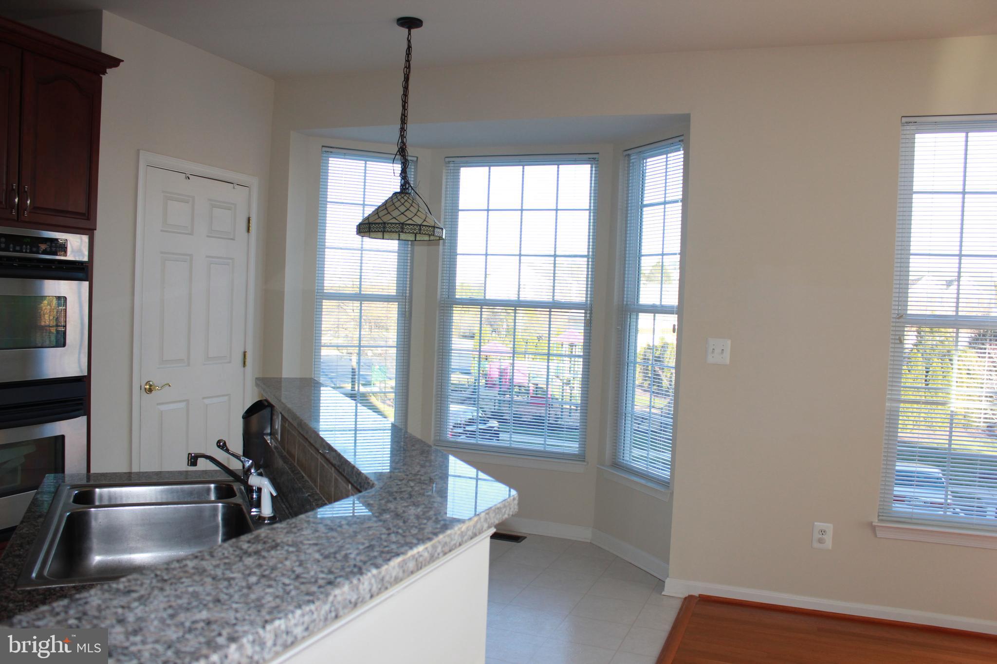 LOUDOUN VALLEY ESTATES - Residential Lease