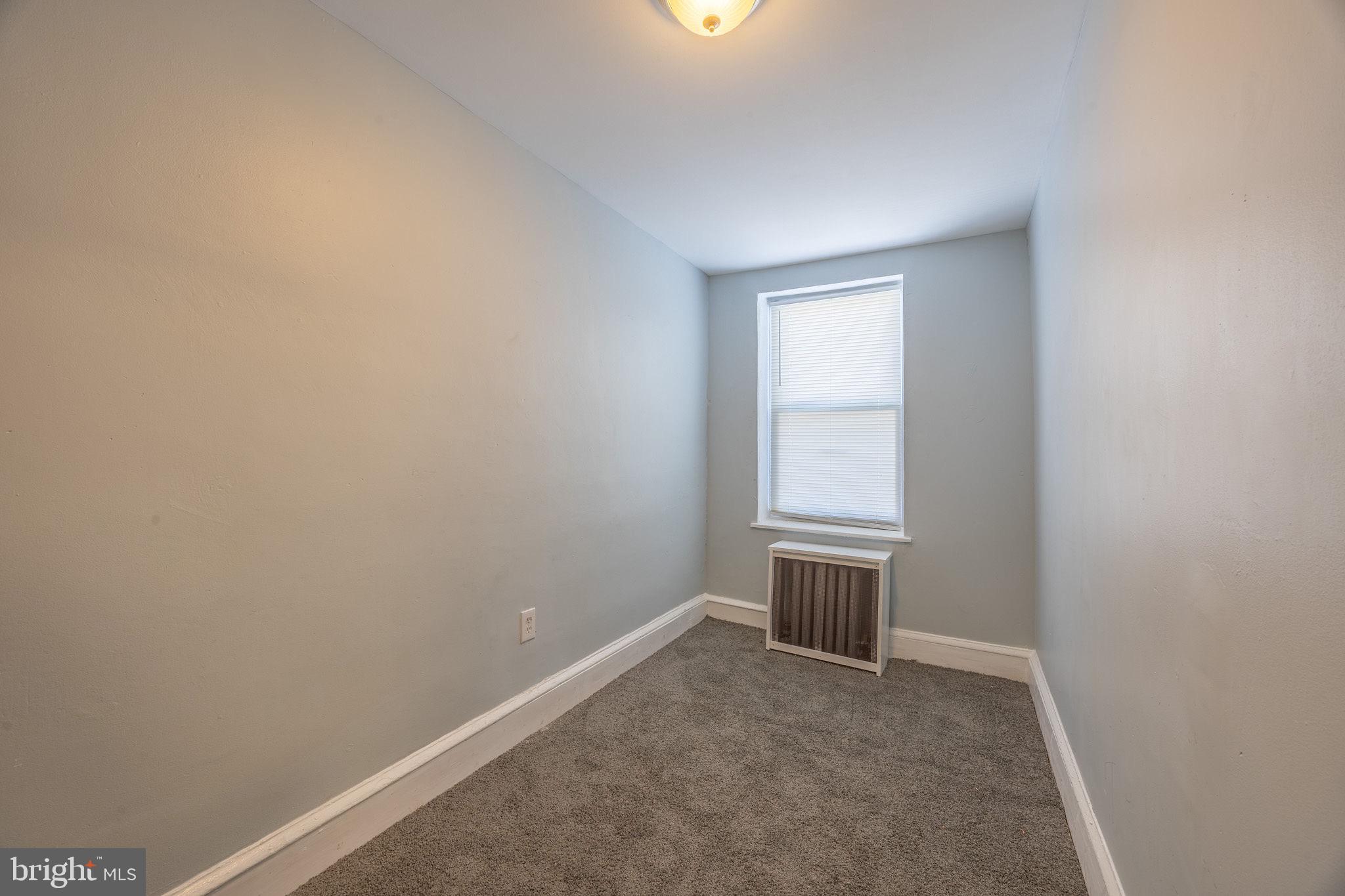 ELMWOOD PARK - Residential