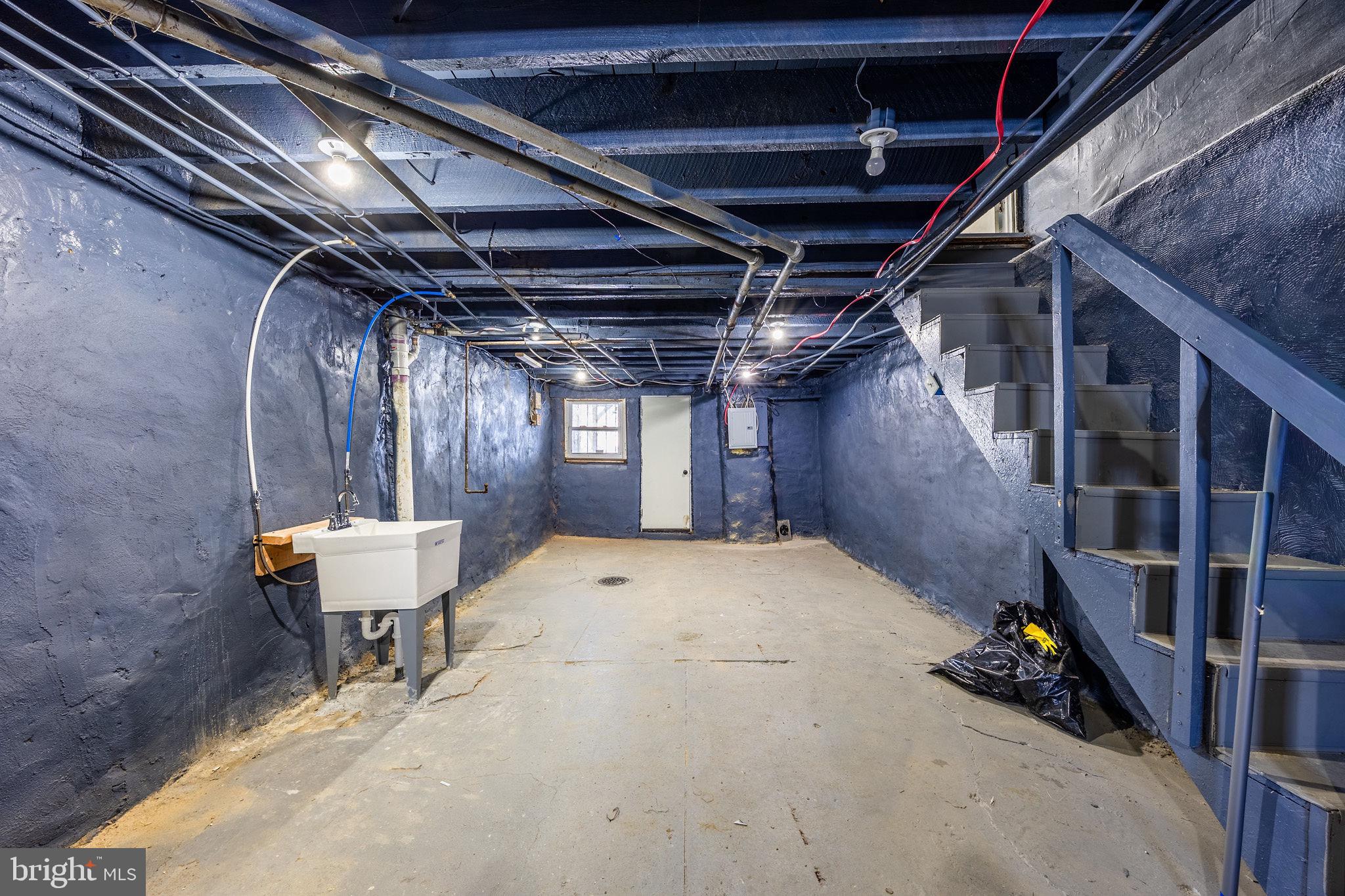 ELMWOOD PARK - Residential