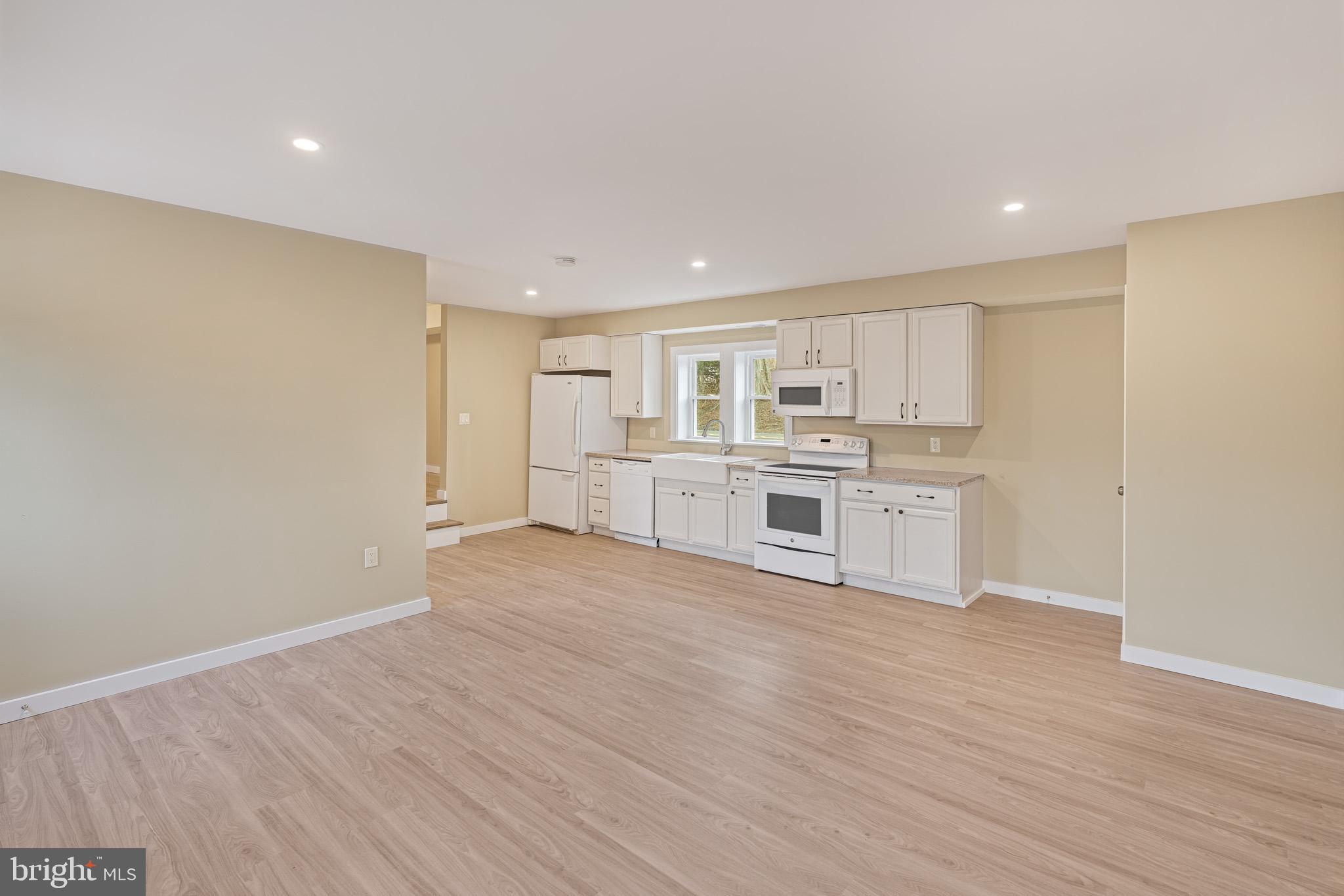 57 S LIMEKILN PIKE 1