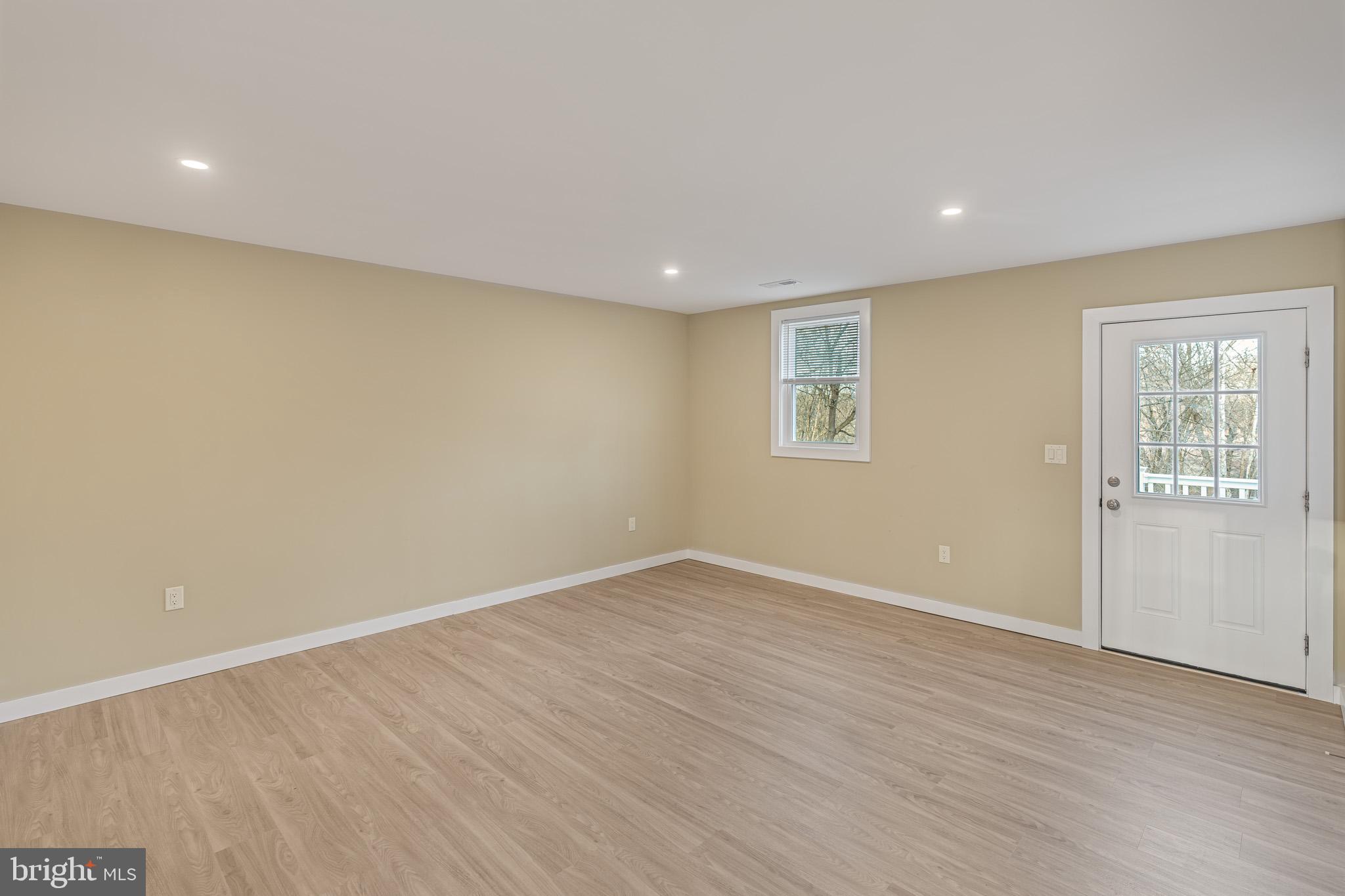 57 S LIMEKILN PIKE 1