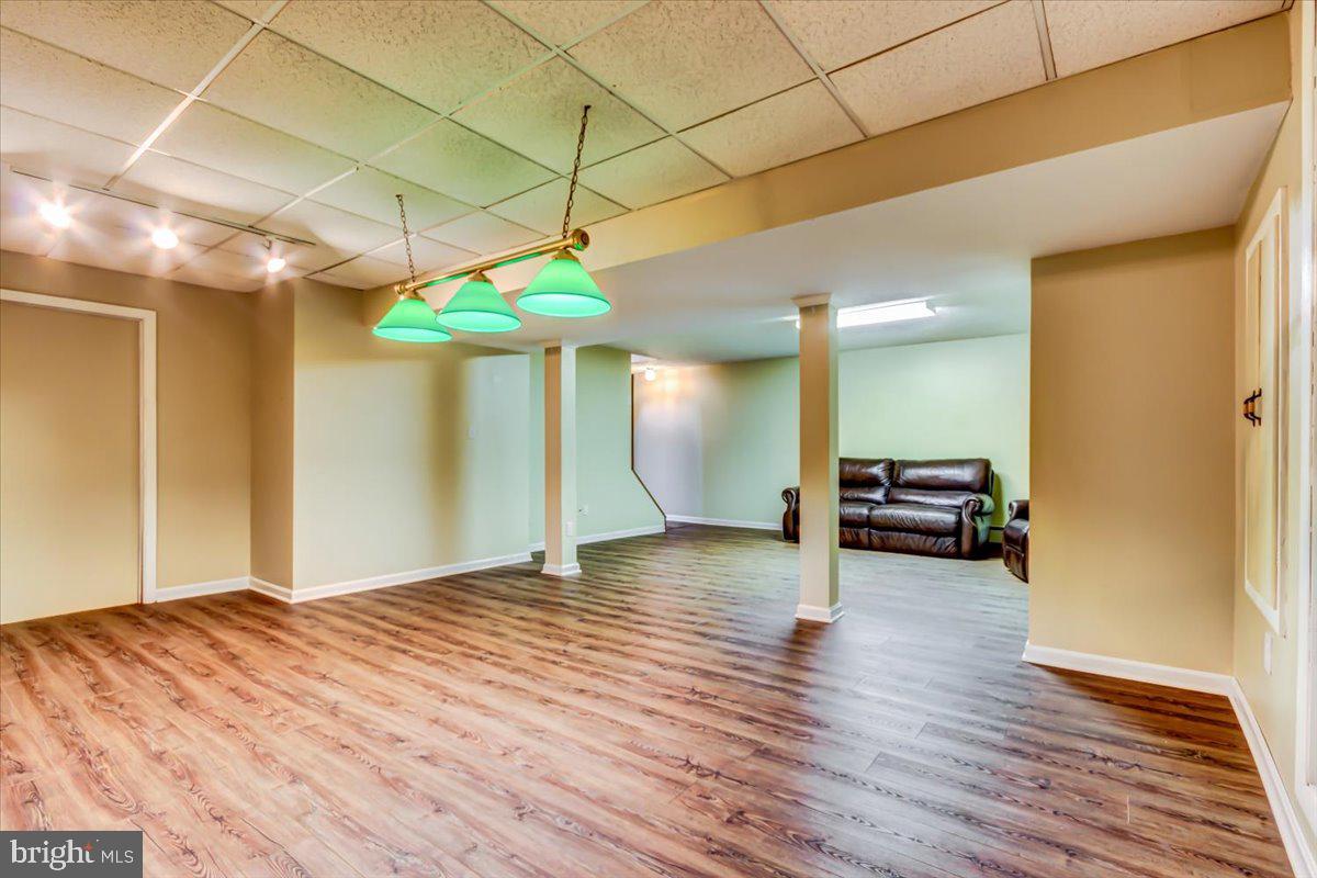 HAMPTON CHASE - Residential