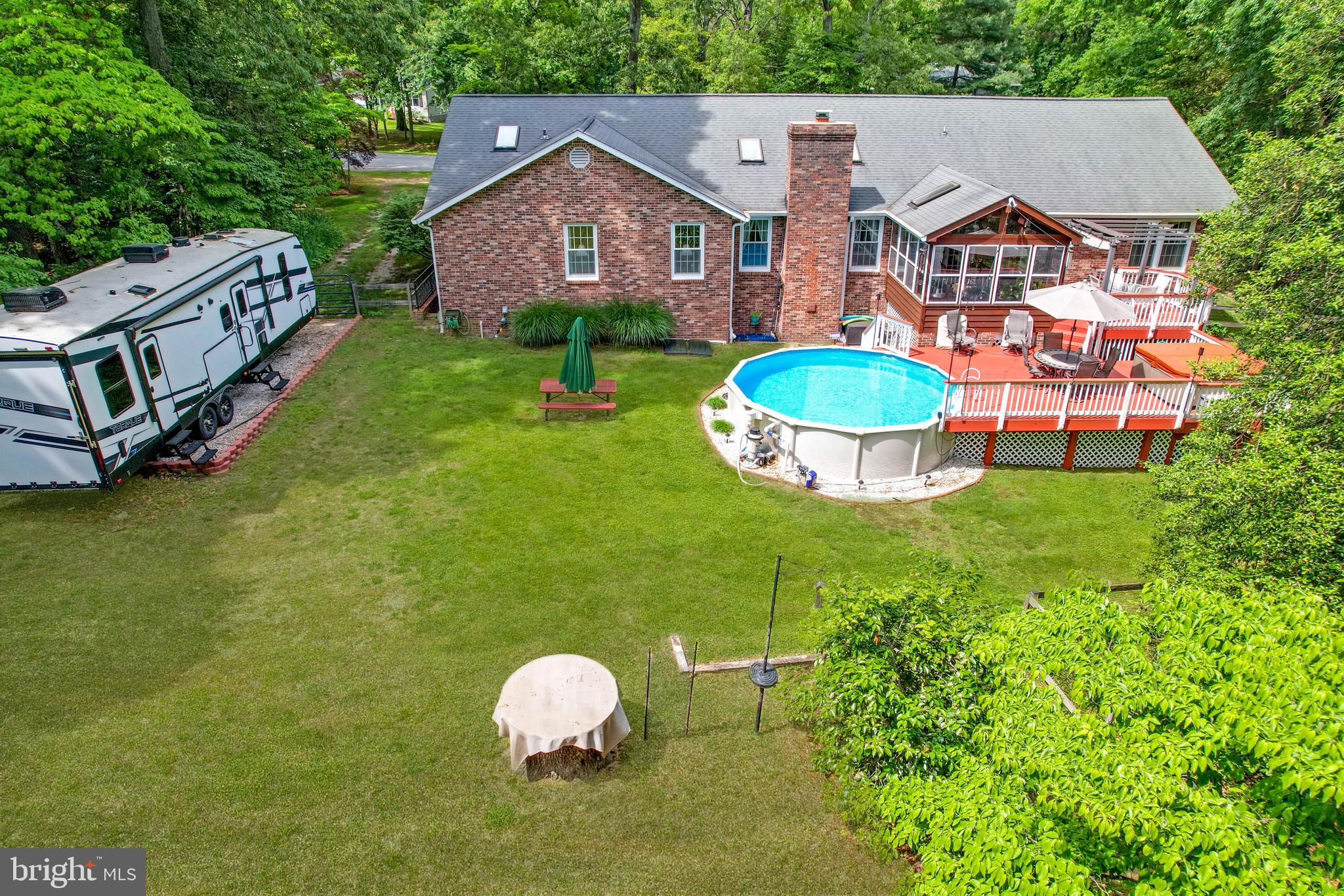 HAMPTON CHASE - Residential