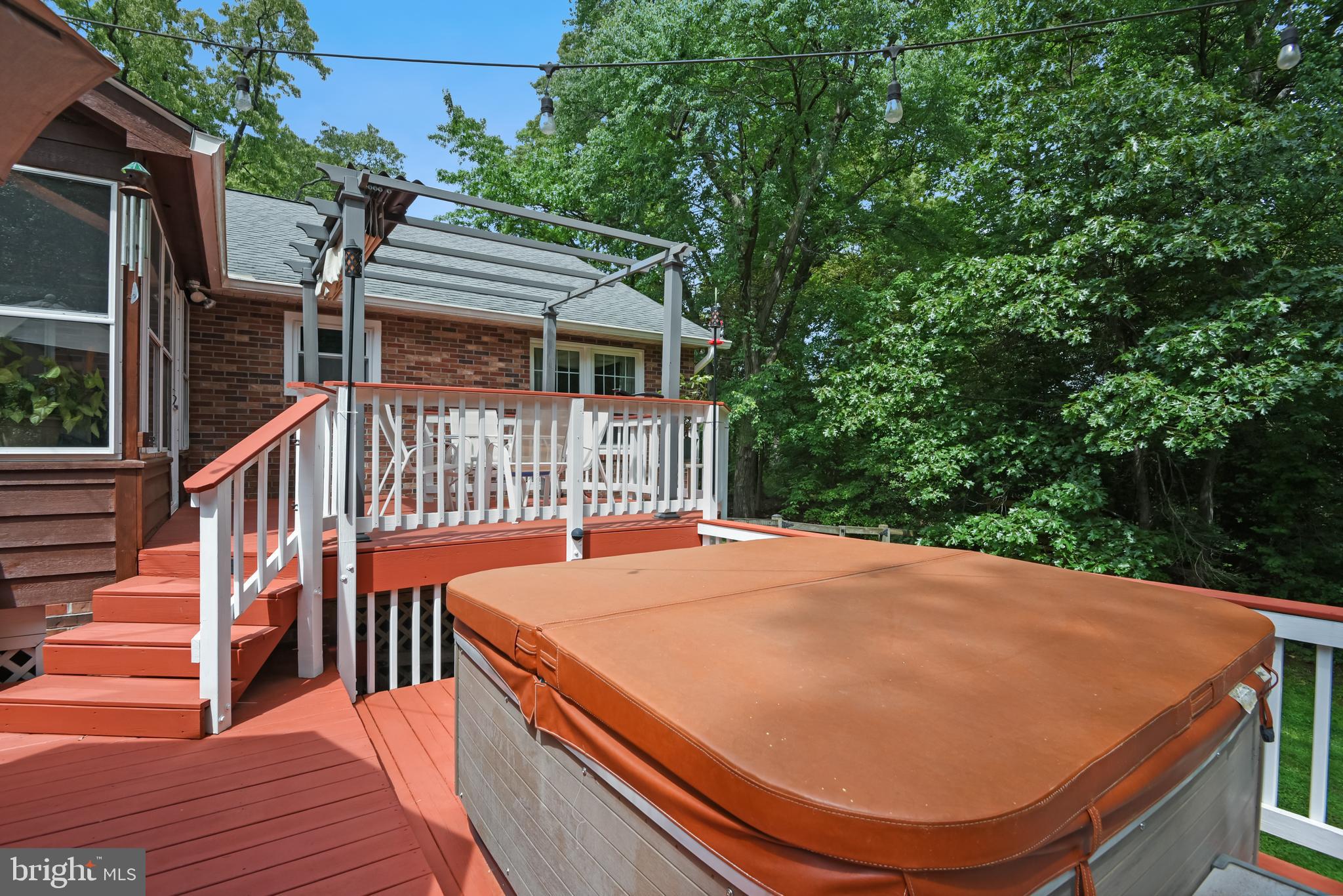 HAMPTON CHASE - Residential