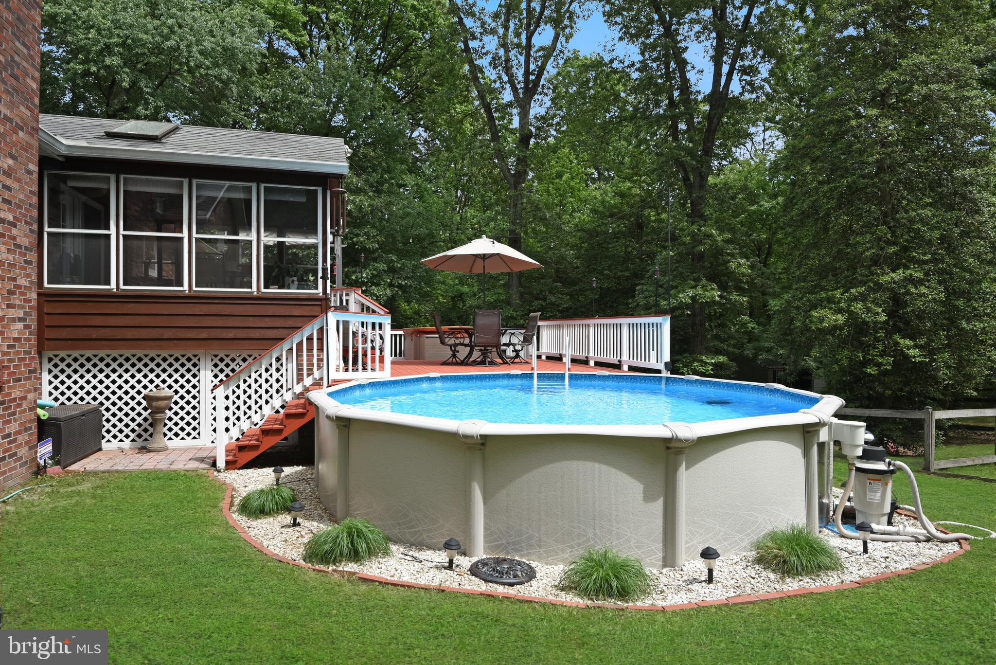 HAMPTON CHASE - Residential