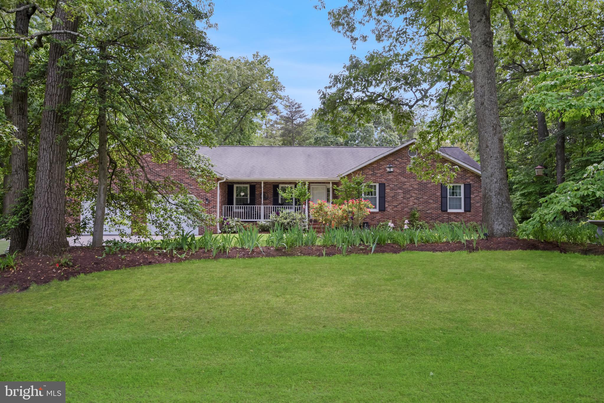 HAMPTON CHASE - Residential